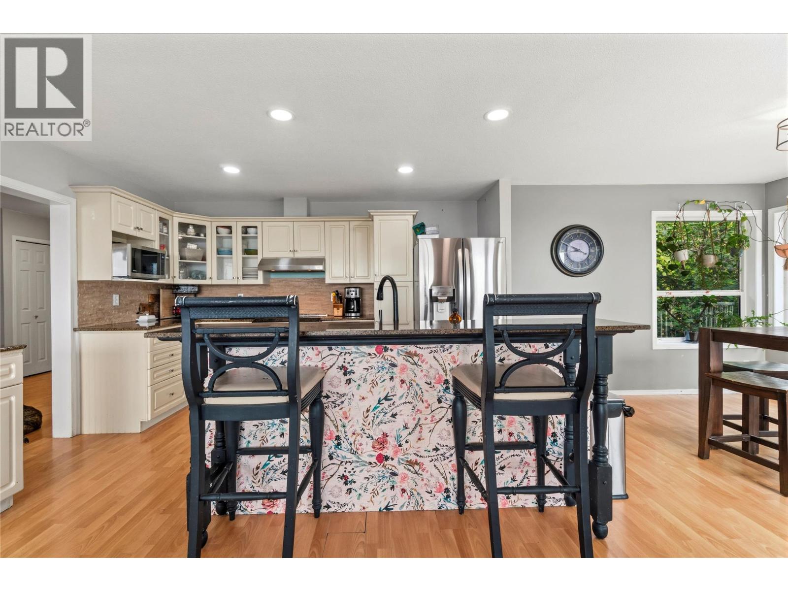 618 Elson Road, Sorrento, British Columbia  V0E 2W1 - Photo 21 - 10397383