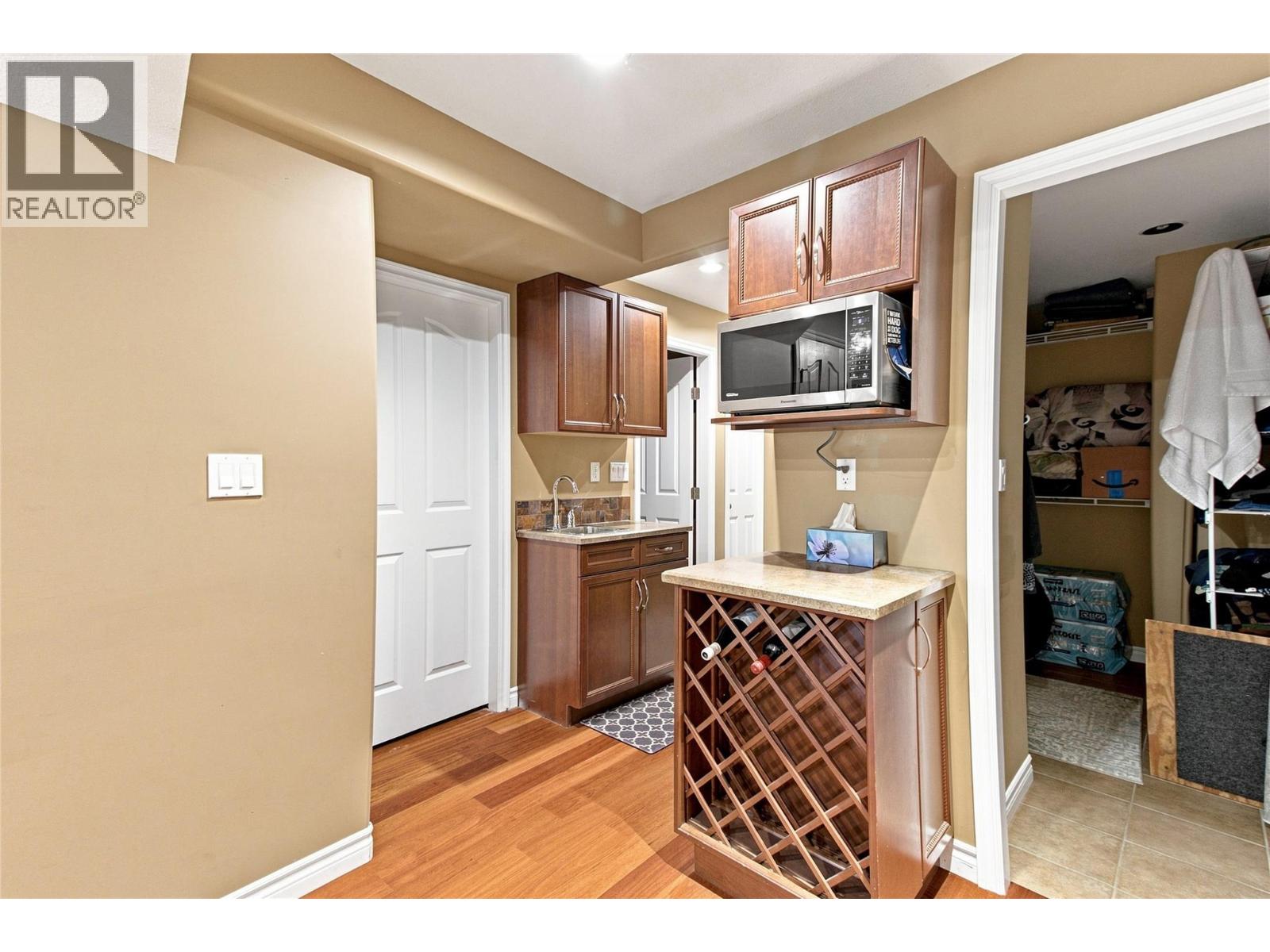 411 Aberdeen Drive Unit# 7, Kamloops, British Columbia  V1S 1X2 - Photo 34 - 10397380