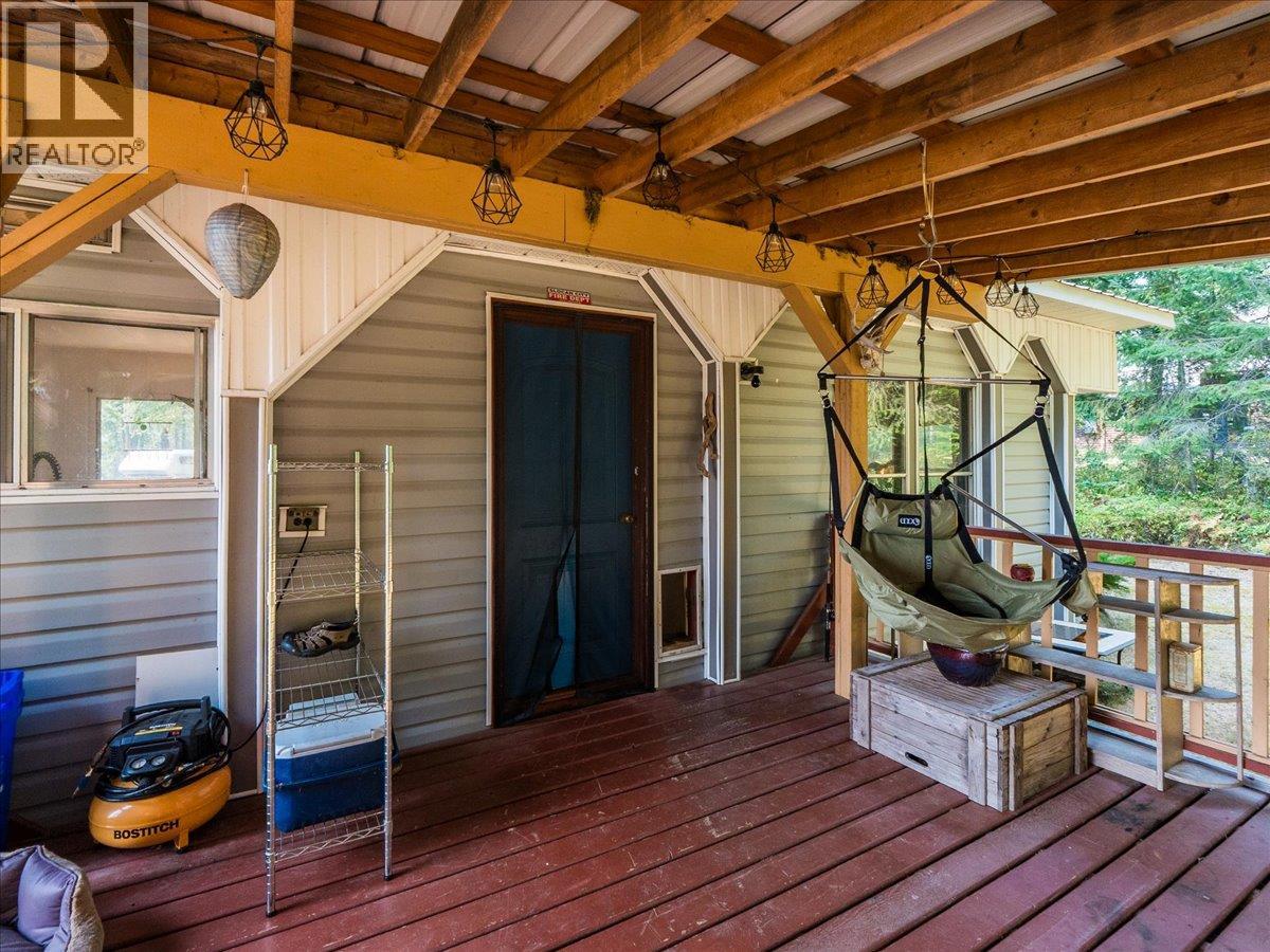 8864 Slocan  S Road, Slocan, British Columbia  V0G 2C0 - Photo 51 - 10397378