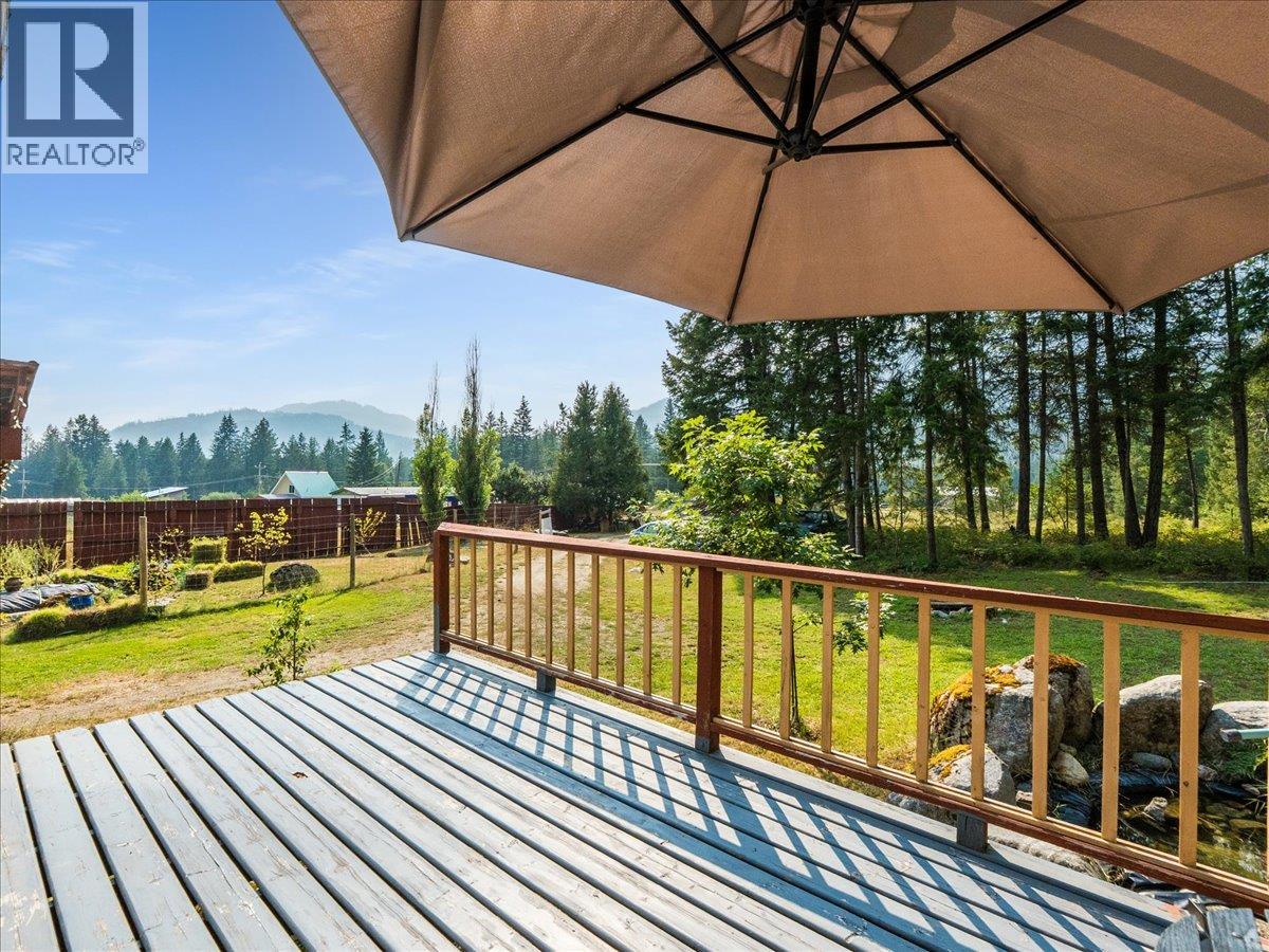 8864 Slocan  S Road, Slocan, British Columbia  V0G 2C0 - Photo 54 - 10397378