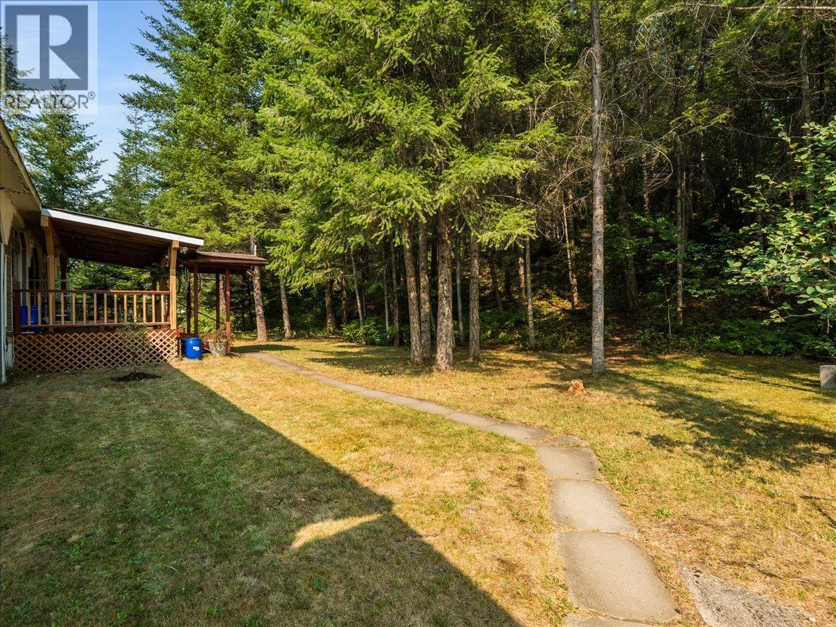 8864 Slocan  S Road, Slocan, British Columbia  V0G 2C0 - Photo 70 - 10397378