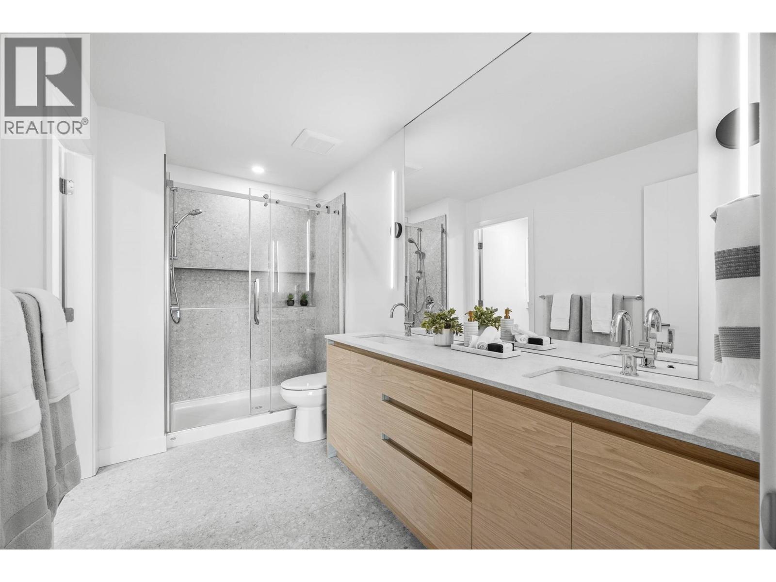 5044 Sun Rivers Drive, Kamloops, British Columbia  V2H 0E7 - Photo 13 - 10396795