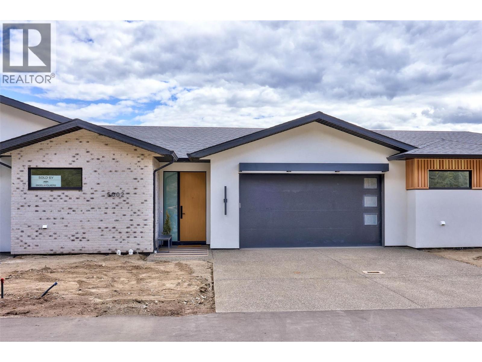 5048 Sun Rivers Drive, Kamloops, British Columbia  V2H 0E7 - Photo 1 - 10396793
