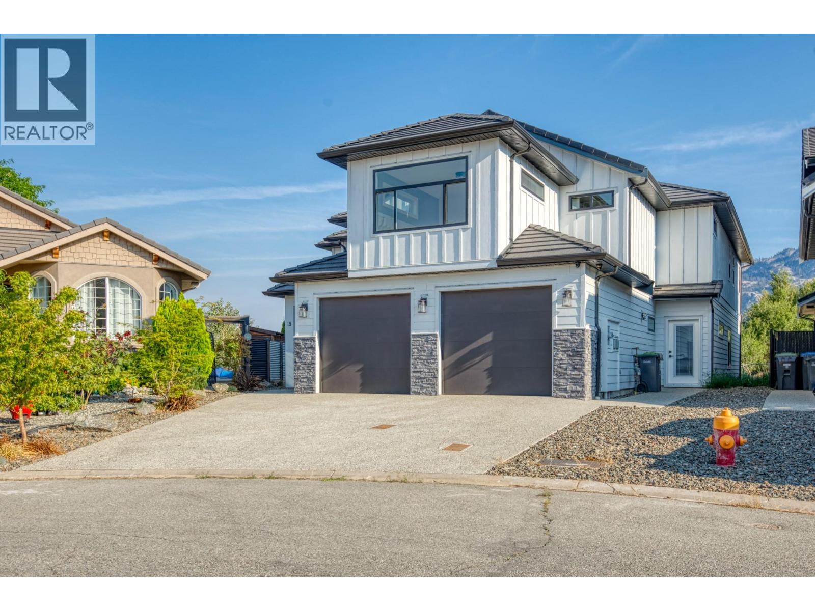 18 Chardonnay Court, Osoyoos, British Columbia  V0H 1V6 - Photo 2 - 10397300