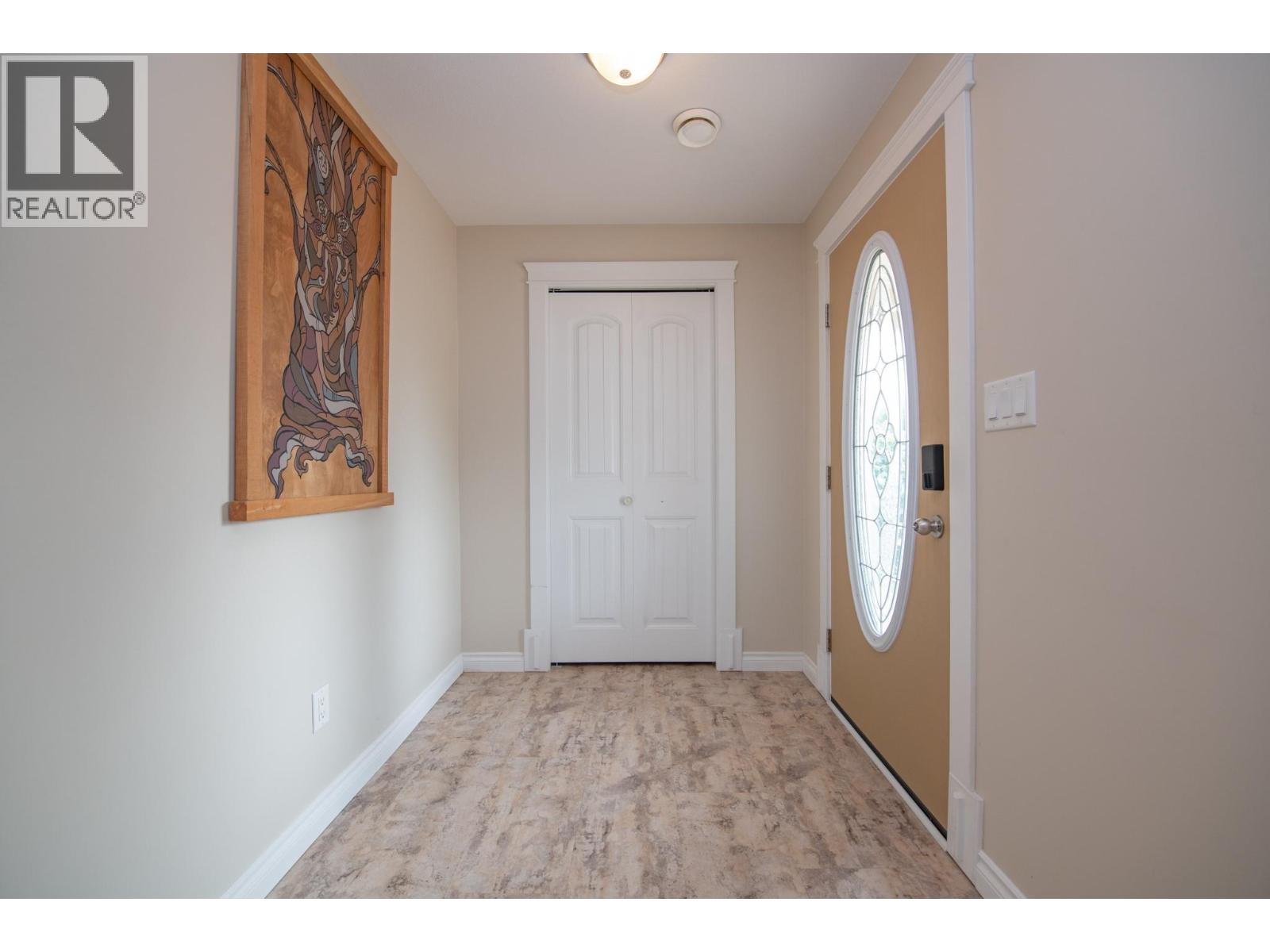 1808 Skyview Crescent, Lumby, British Columbia  V0E 2G0 - Photo 25 - 10396933