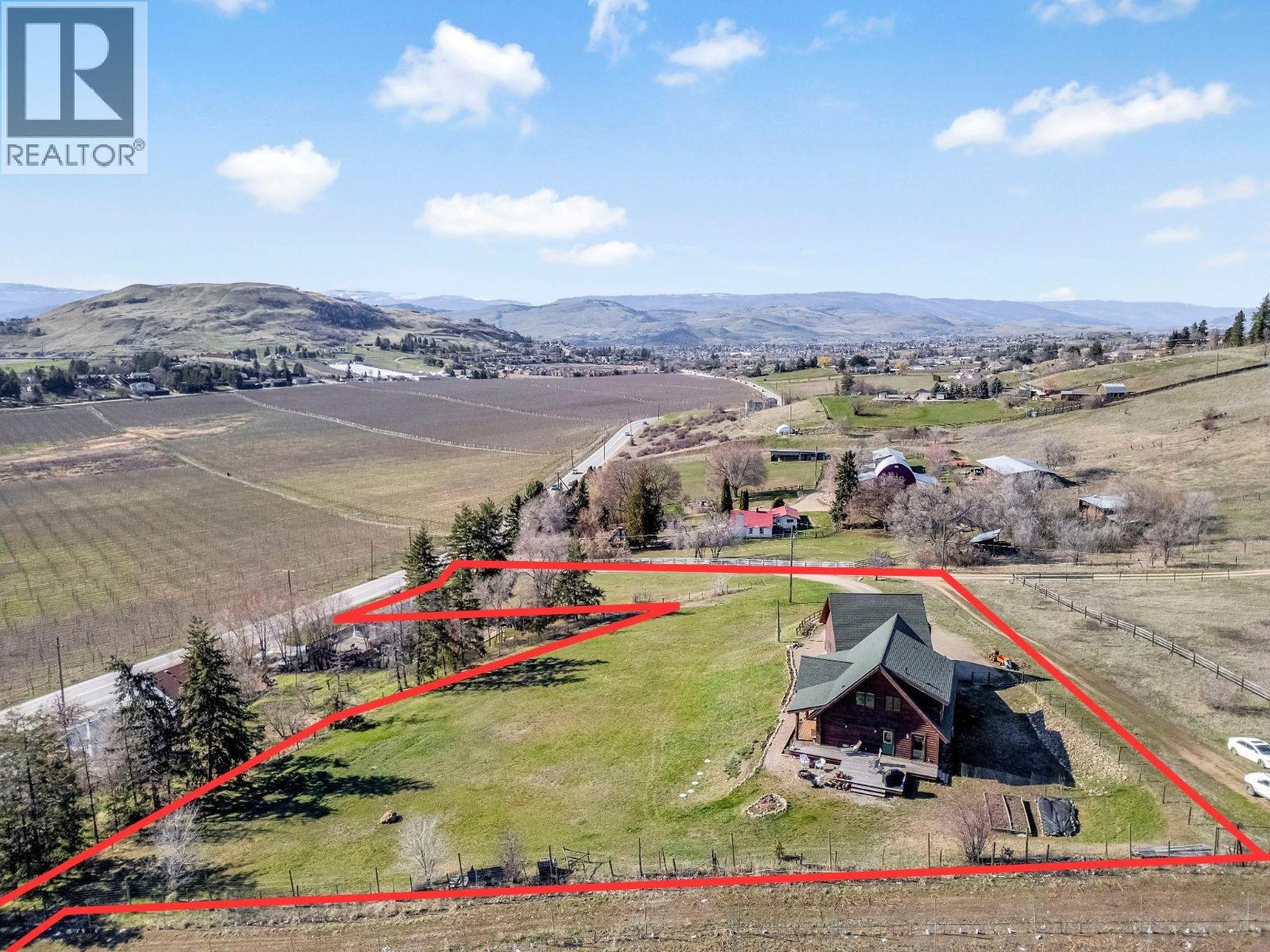 9371 6 Highway, Coldstream, British Columbia  V1B 3B5 - Photo 4 - 10397315