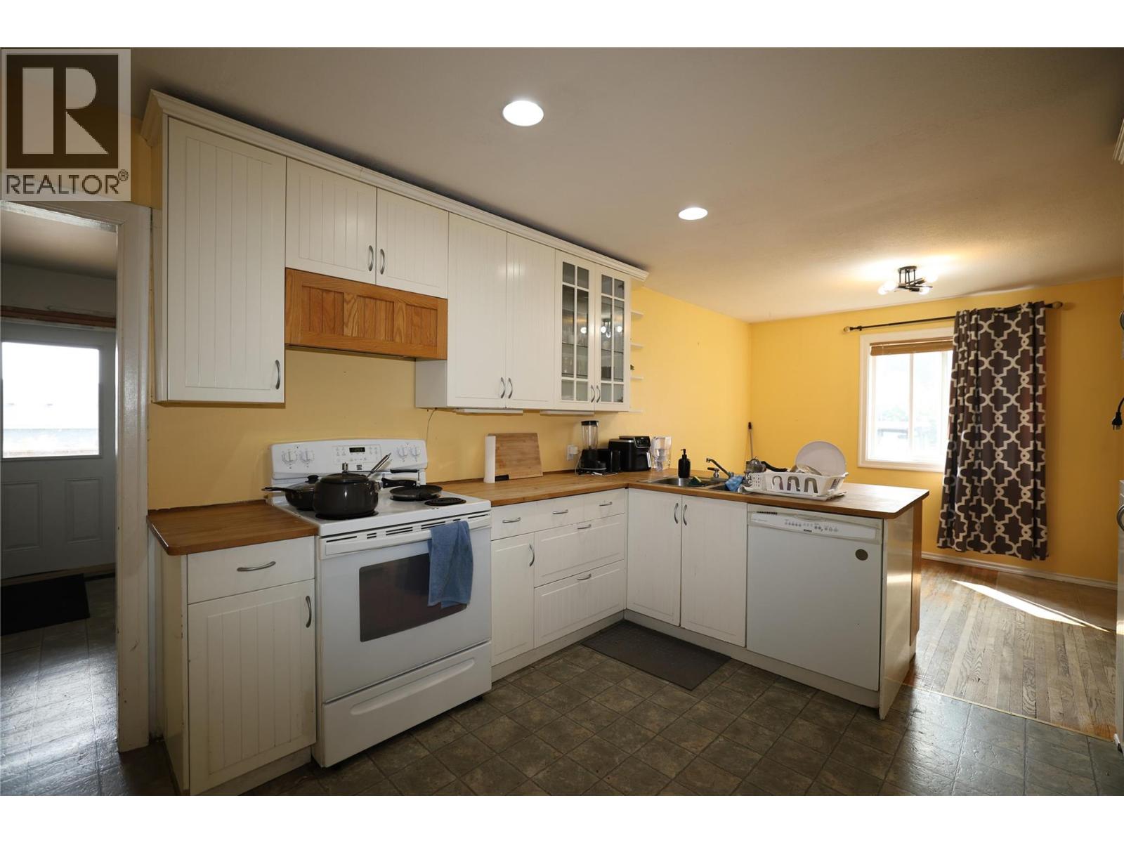 3305 Erickson Road, Erickson, British Columbia  V0B 1G1 - Photo 5 - 10396871