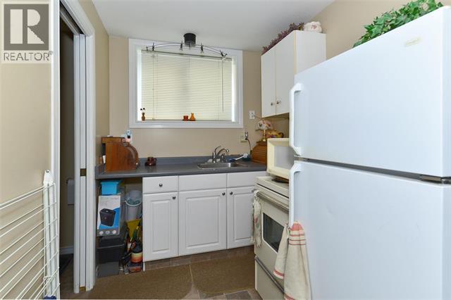 1412 Lawrence Avenue, Kelowna, British Columbia  V1Y 6M8 - Photo 28 - 10397354