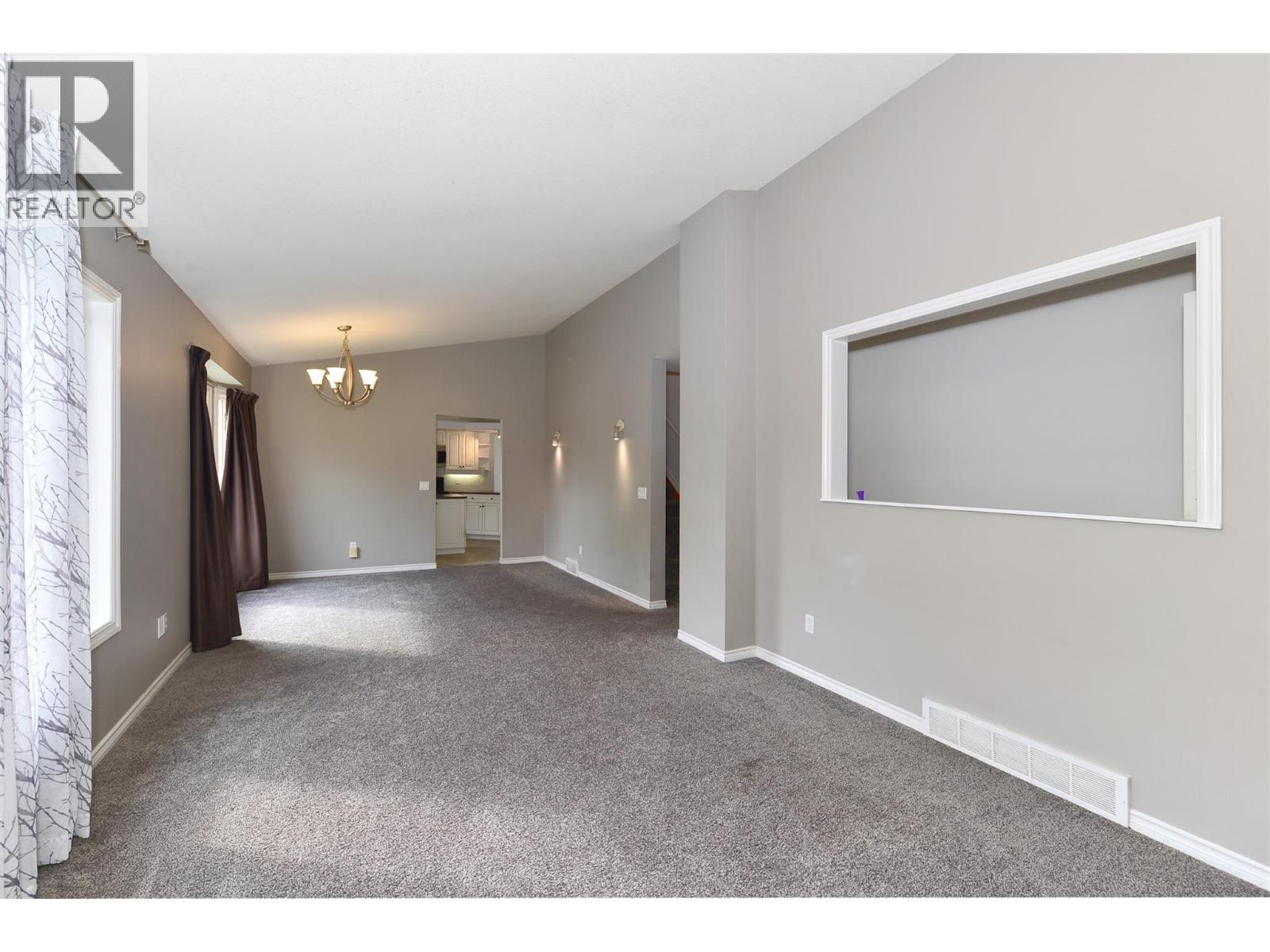 1412 Lawrence Avenue, Kelowna, British Columbia  V1Y 6M8 - Photo 5 - 10397354