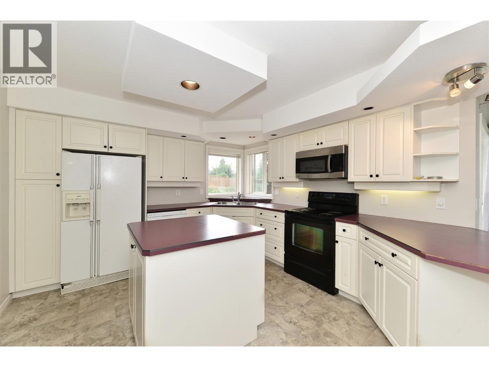 1412 Lawrence Avenue, Kelowna, British Columbia  V1Y 6M8 - Photo 6 - 10397354
