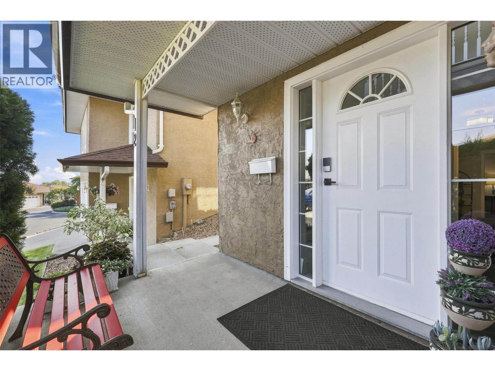 2020 Van Horne Drive Unit# 12, Kamloops, British Columbia  V1S 1G3 - Photo 3 - 10397463