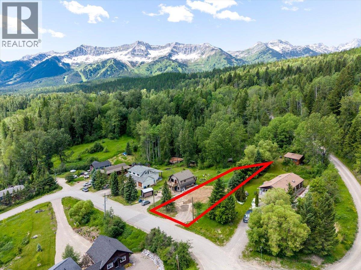 118 Sparling Road, Fernie, British Columbia  V0B 1M1 - Photo 3 - 10397481