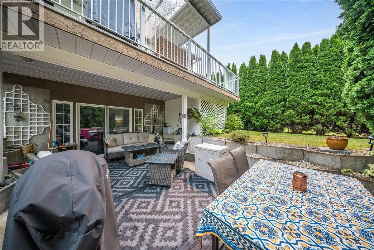 1021 Bridgeview Crescent, Castlegar, British Columbia  V1N 4K9 - Photo 48 - 10397456