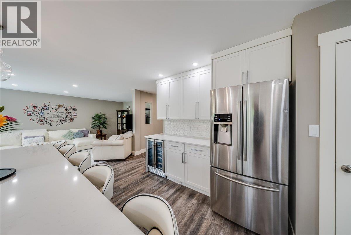 1021 Bridgeview Crescent, Castlegar, British Columbia  V1N 4K9 - Photo 9 - 10397456