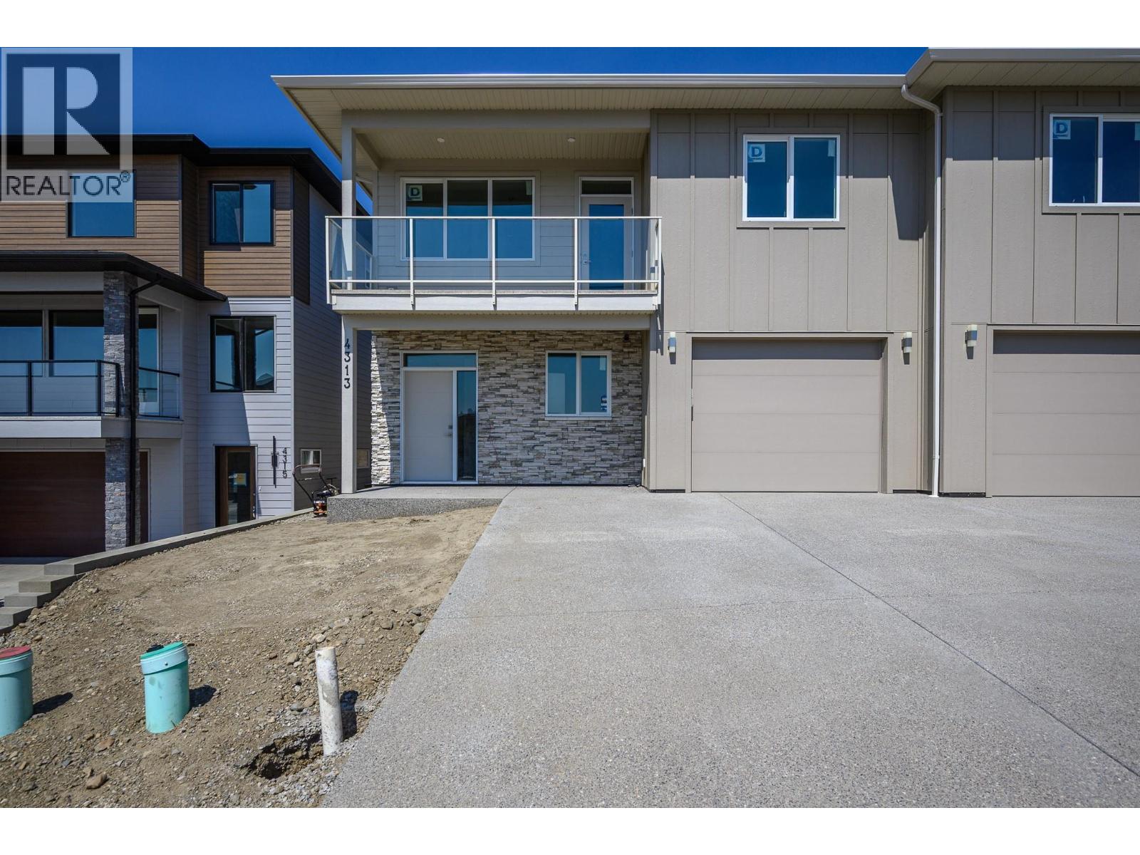 4313 Painted Turtle Drive, Vernon, British Columbia  V1H 1A2 - Photo 2 - 10397163