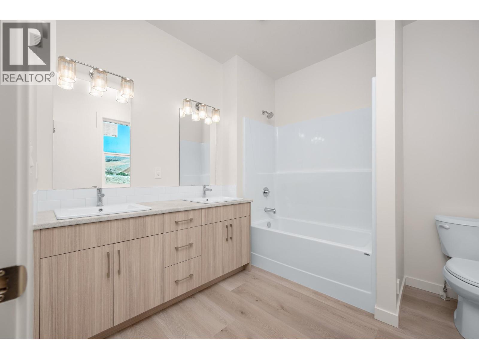 4313 Painted Turtle Drive, Vernon, British Columbia  V1H 1A2 - Photo 24 - 10397163