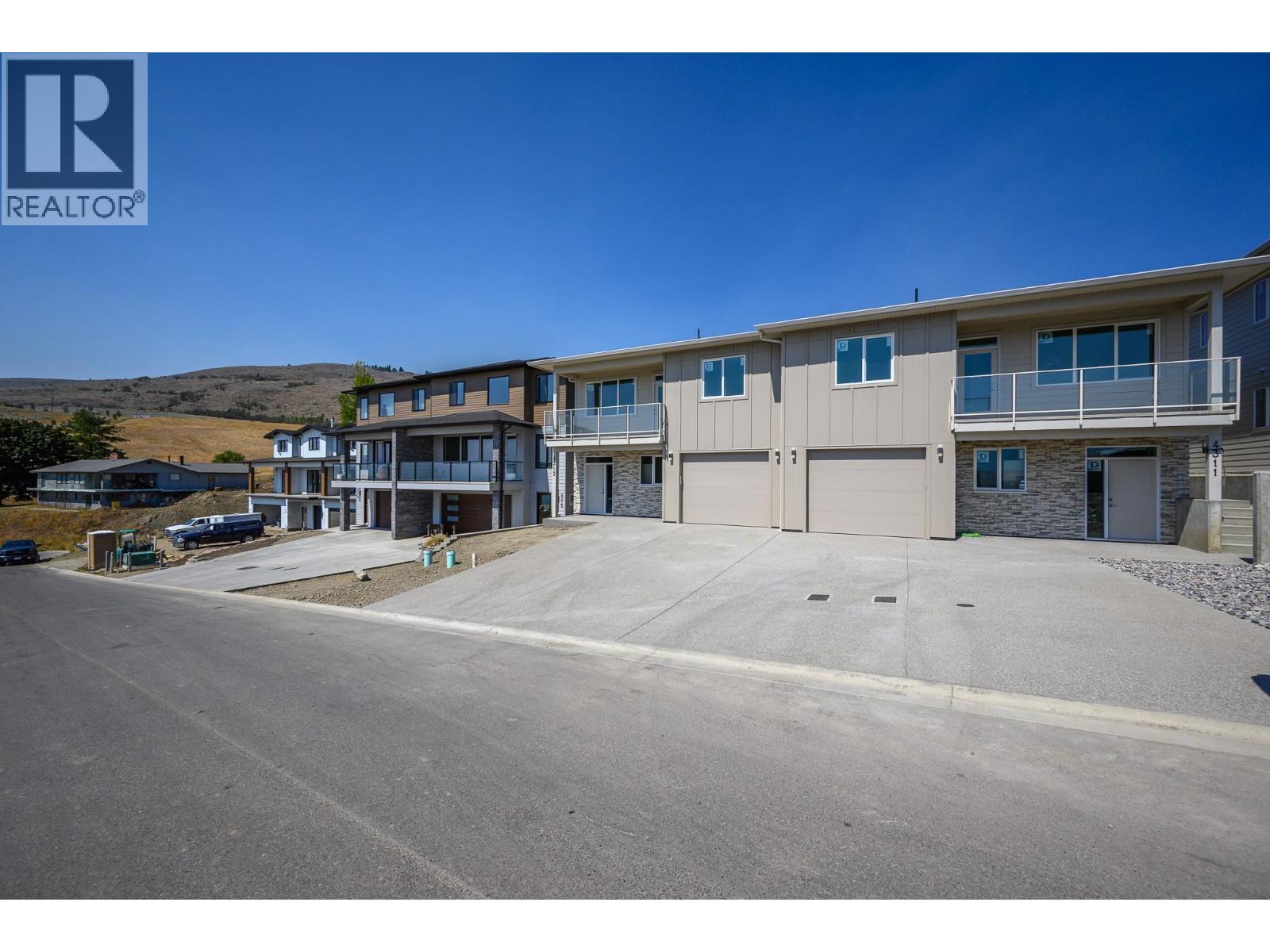 4313 Painted Turtle Drive, Vernon, British Columbia  V1H 1A2 - Photo 4 - 10397163