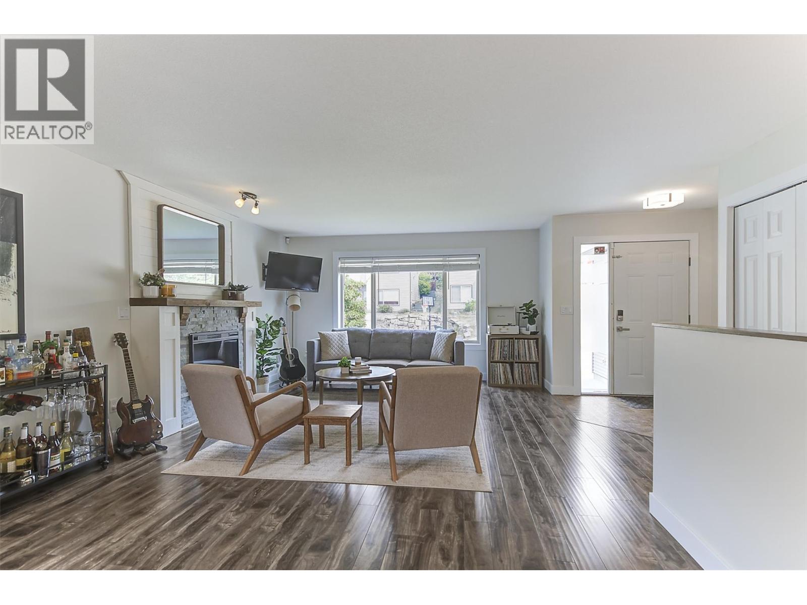 11392 Lodge Road Unit# 12, Lake Country, British Columbia  V4V 1X2 - Photo 6 - 10397098