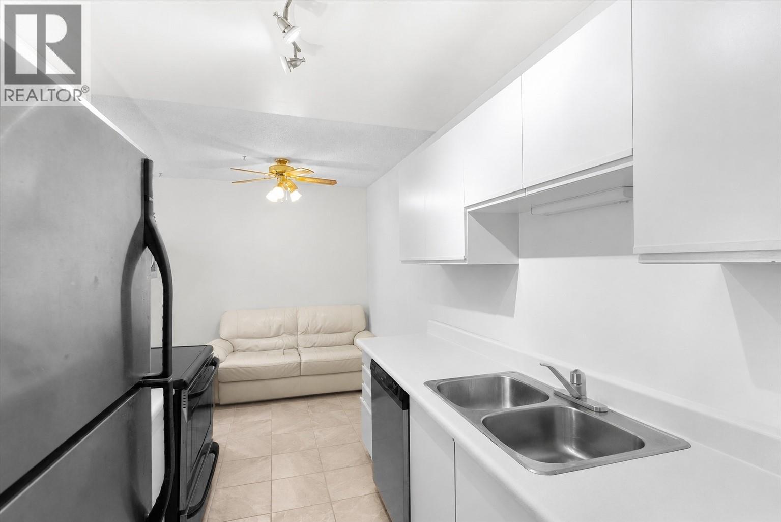 1056 Bernard Avenue Unit# 307, Kelowna, British Columbia  V1Y 8L7 - Photo 5 - 10396322