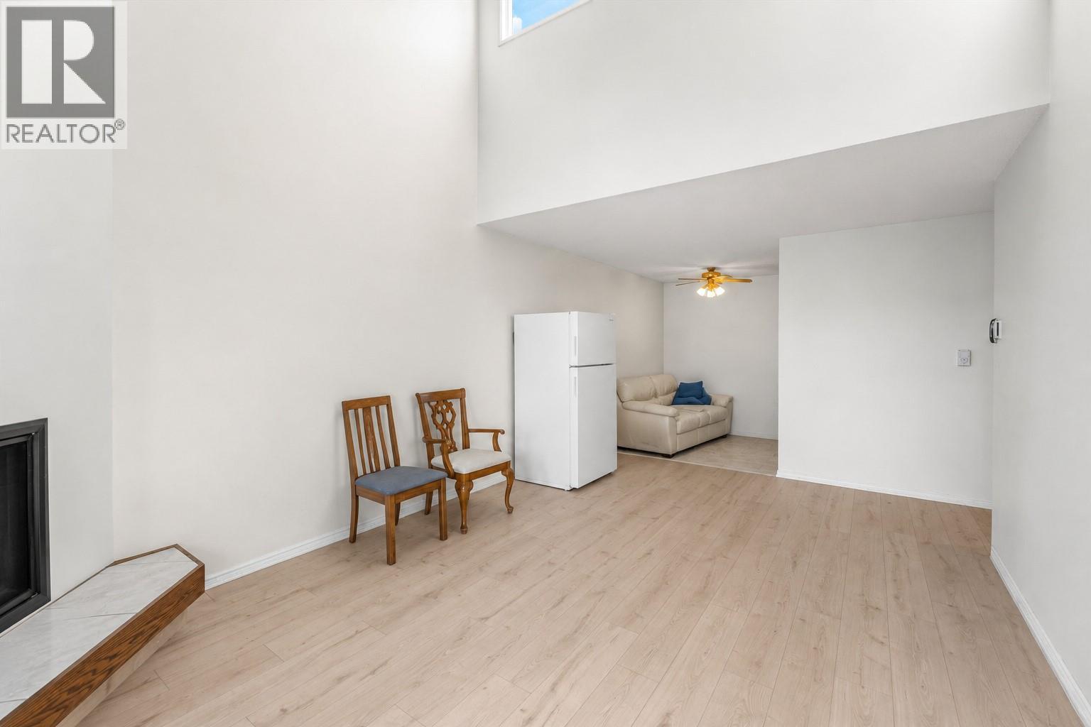 1056 Bernard Avenue Unit# 307, Kelowna, British Columbia  V1Y 8L7 - Photo 6 - 10396322