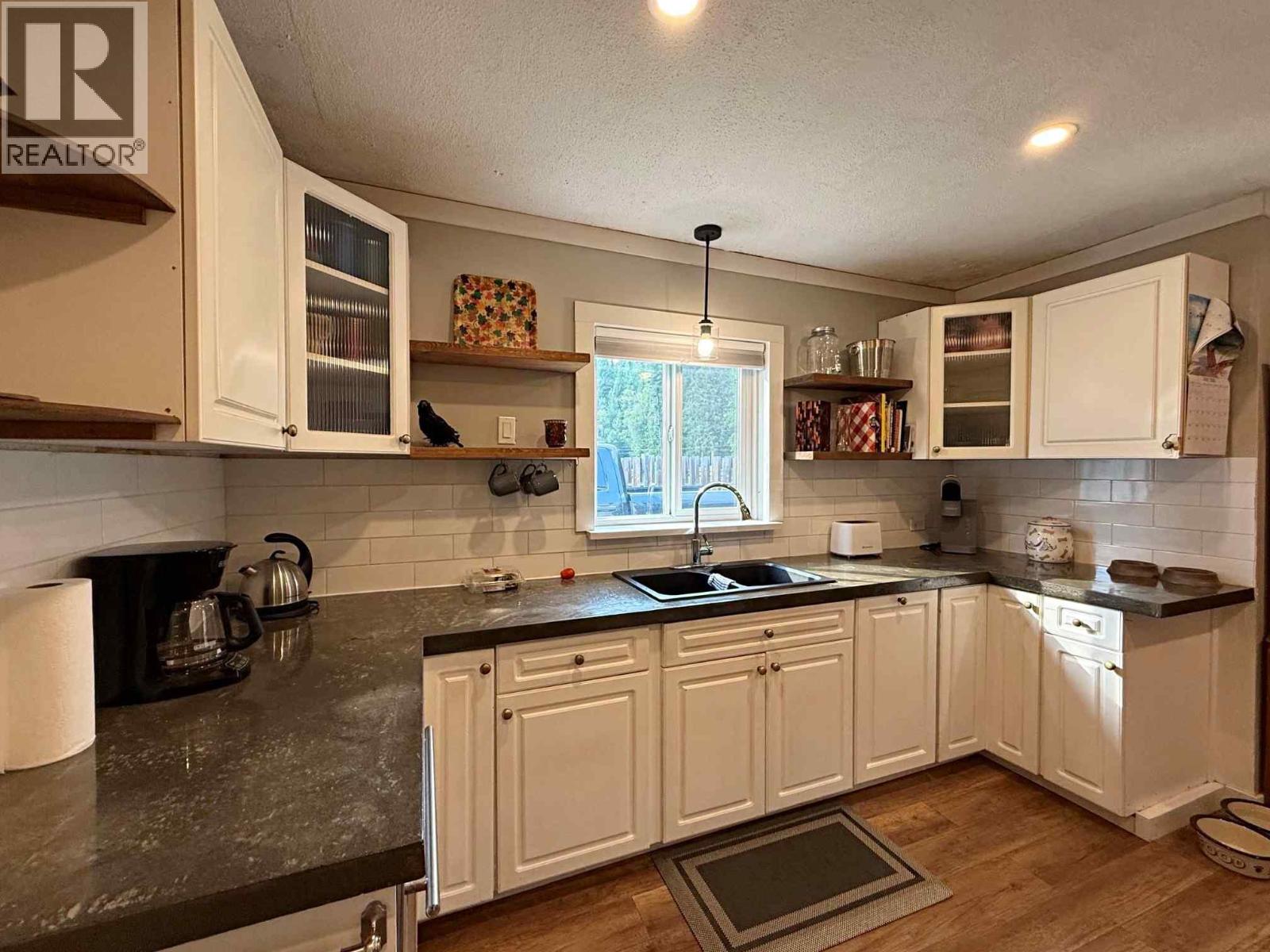 620 Clearwater Village Road, Clearwater, British Columbia  V0E 1N1 - Photo 8 - 10397472