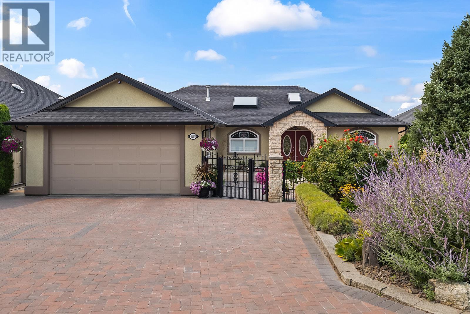 3388 Ridge Boulevard, West Kelowna, British Columbia  V4Y 2V6 - Photo 1 - 10396993