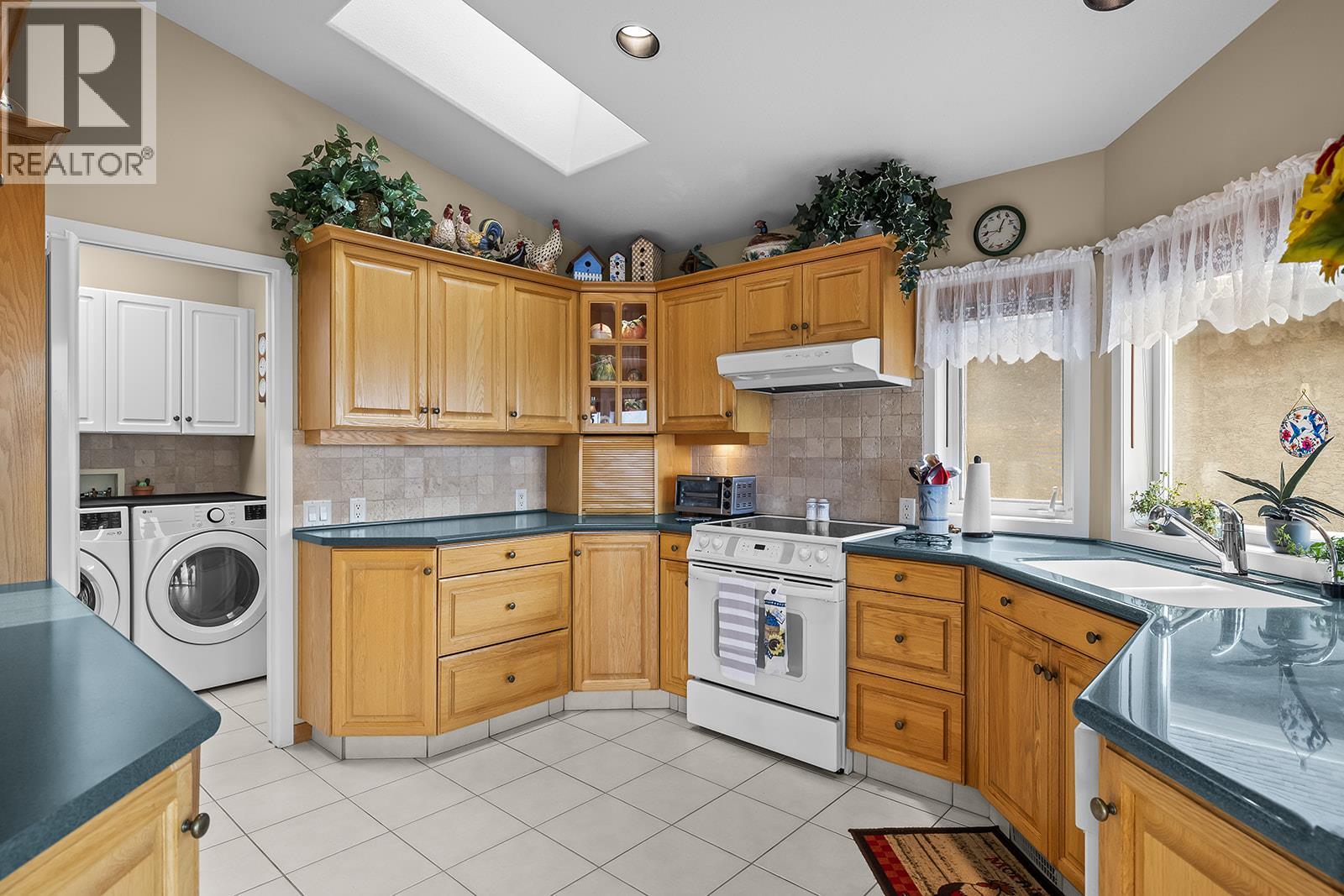 3388 Ridge Boulevard, West Kelowna, British Columbia  V4Y 2V6 - Photo 18 - 10396993