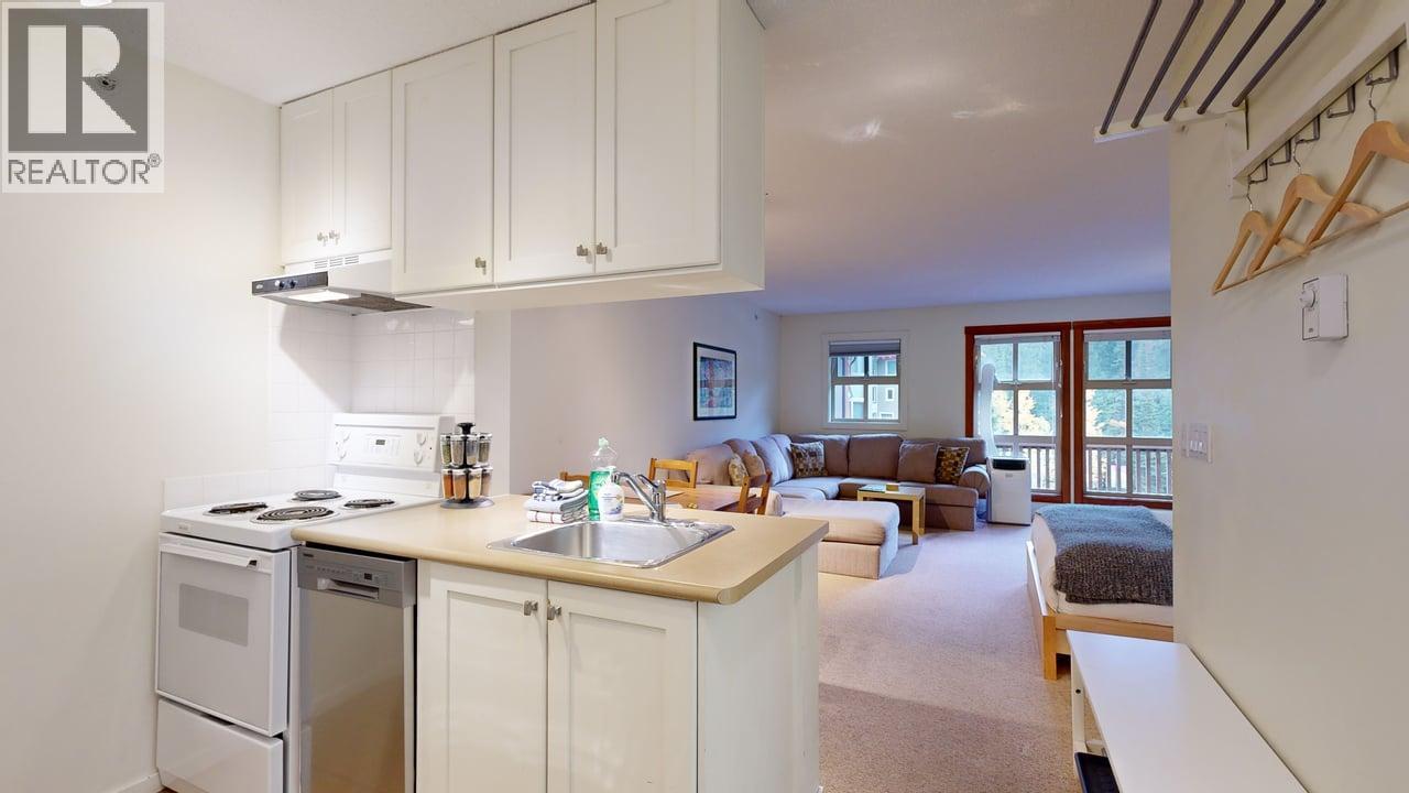 3190 Creekside Way Unit# 423, Sun Peaks, British Columbia  V0E 5N0 - Photo 15 - 10395149