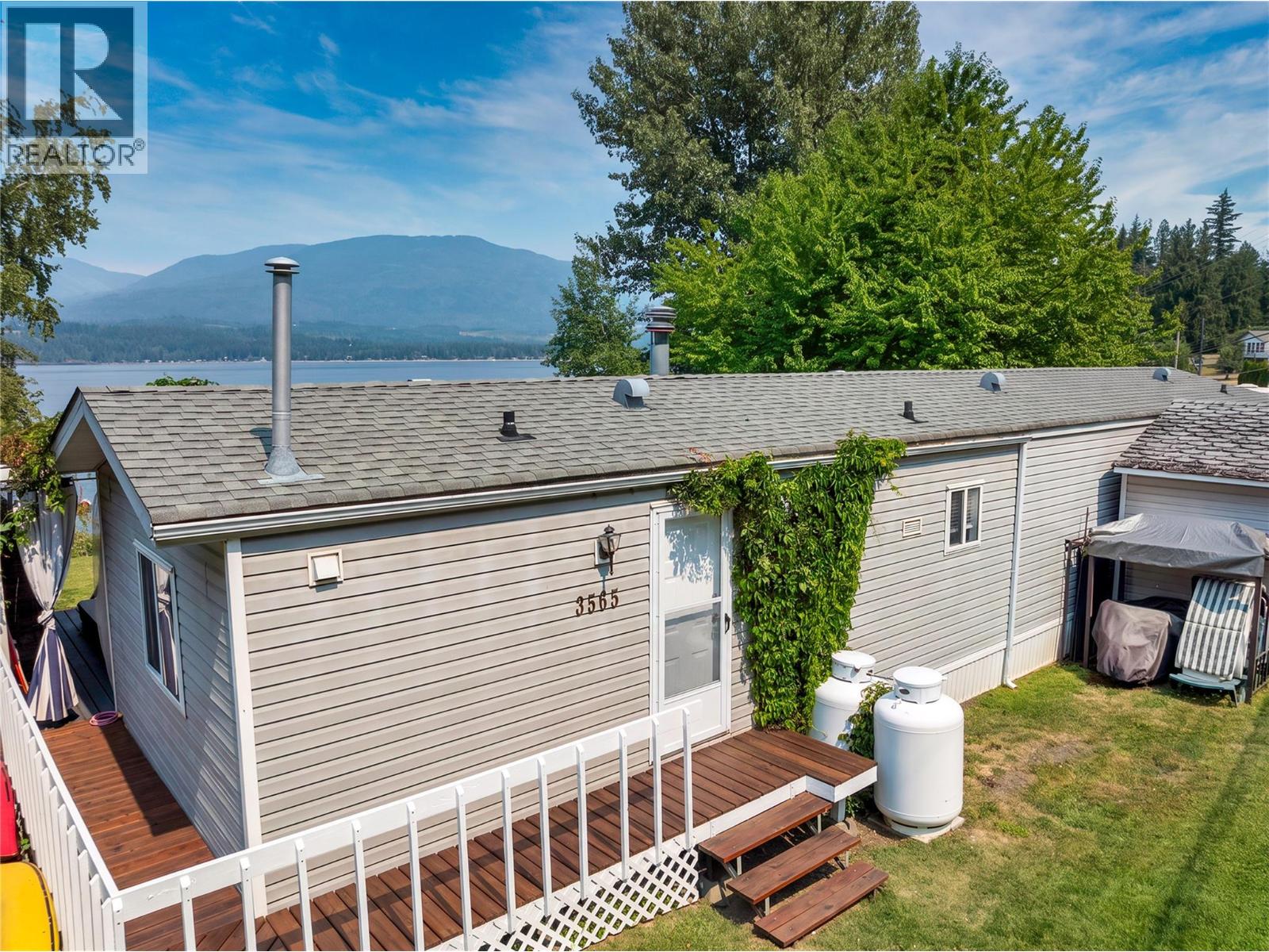 3565 Eagle Bay Road, Eagle Bay, British Columbia  V0E 1T0 - Photo 33 - 10396011