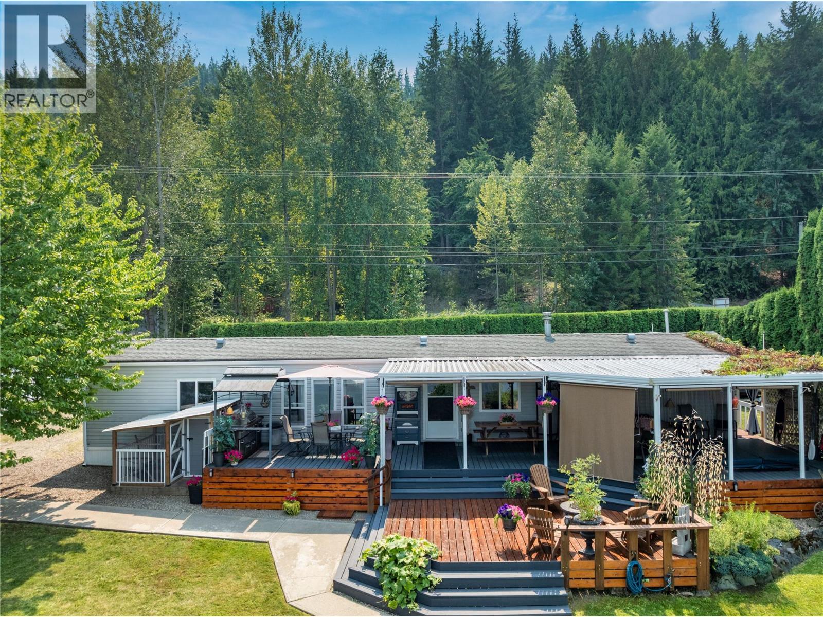 3565 Eagle Bay Road, Eagle Bay, British Columbia  V0E 1T0 - Photo 4 - 10396011