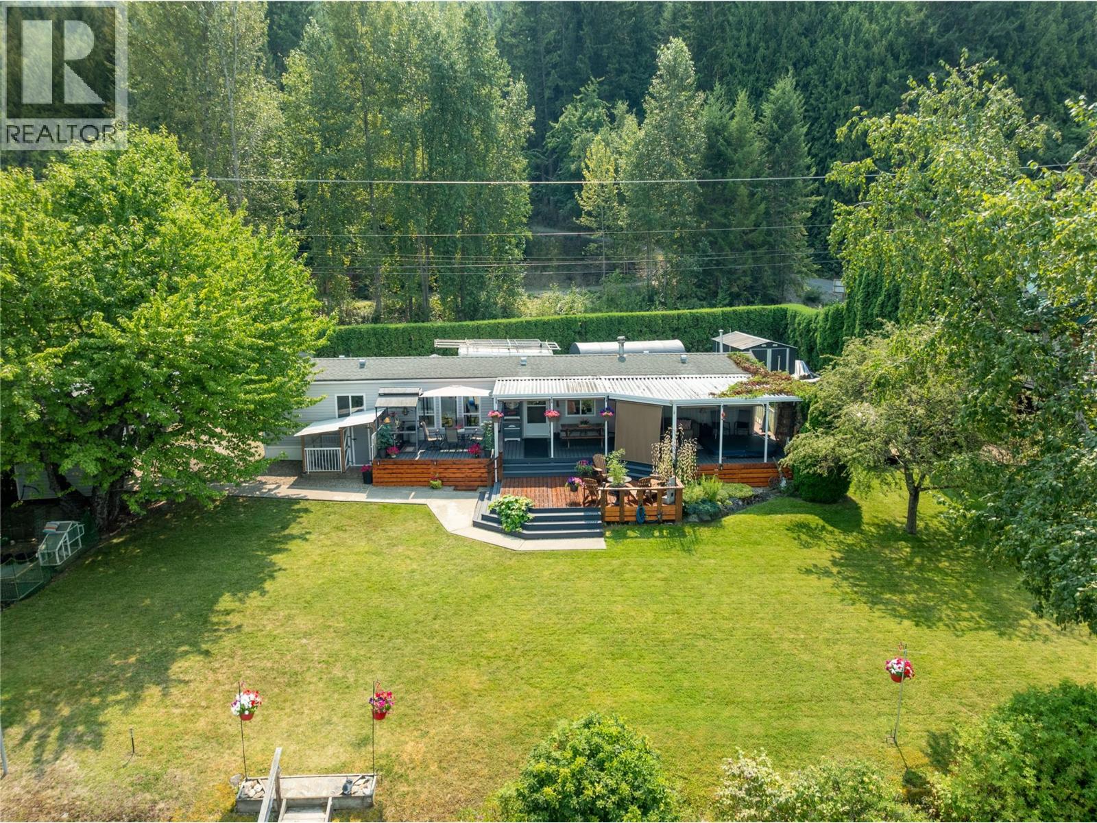 3565 Eagle Bay Road, Eagle Bay, British Columbia  V0E 1T0 - Photo 45 - 10396011