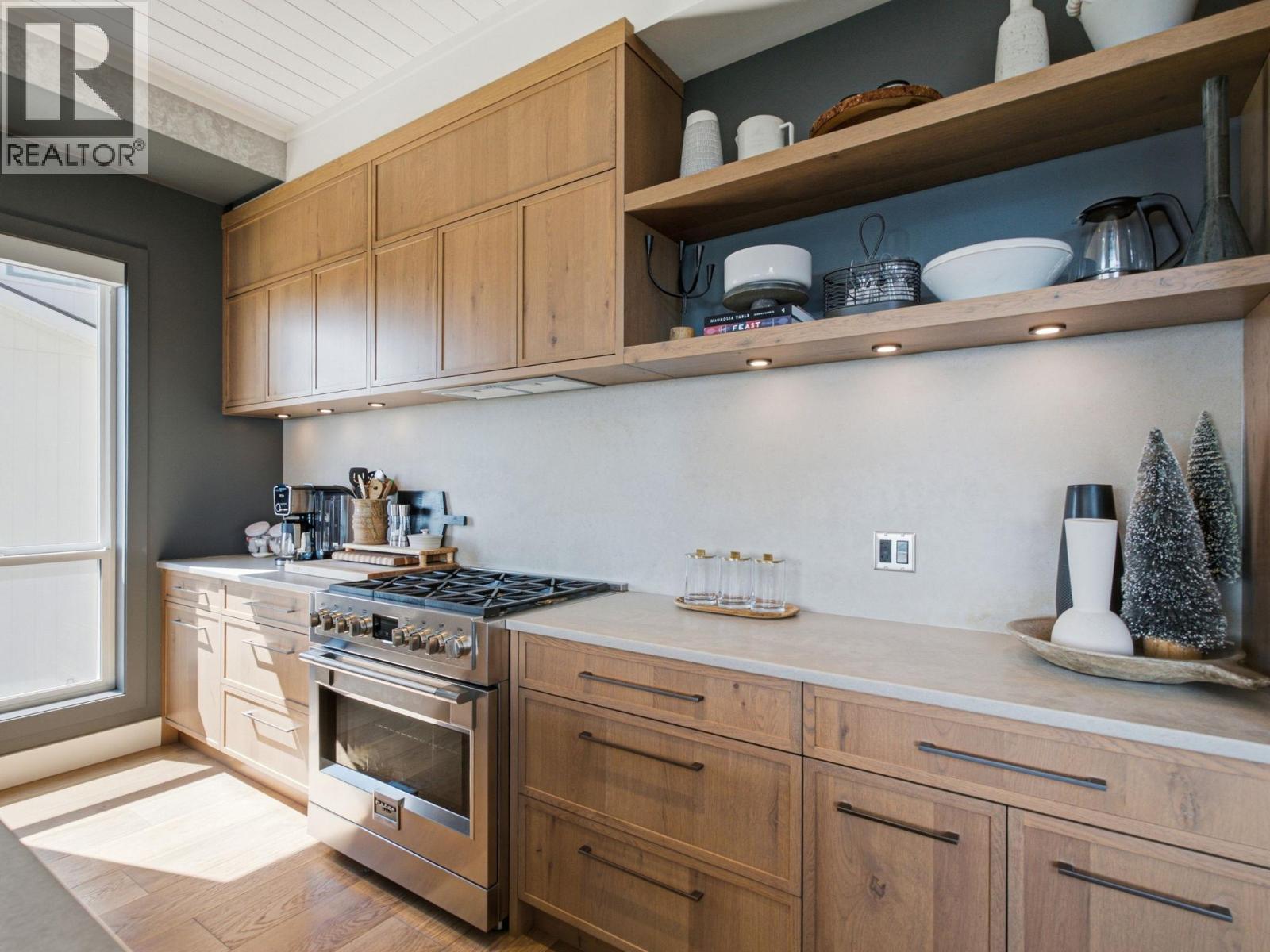 212 Feathertop Way, Big White, British Columbia  V1P 1T4 - Photo 6 - 10397399