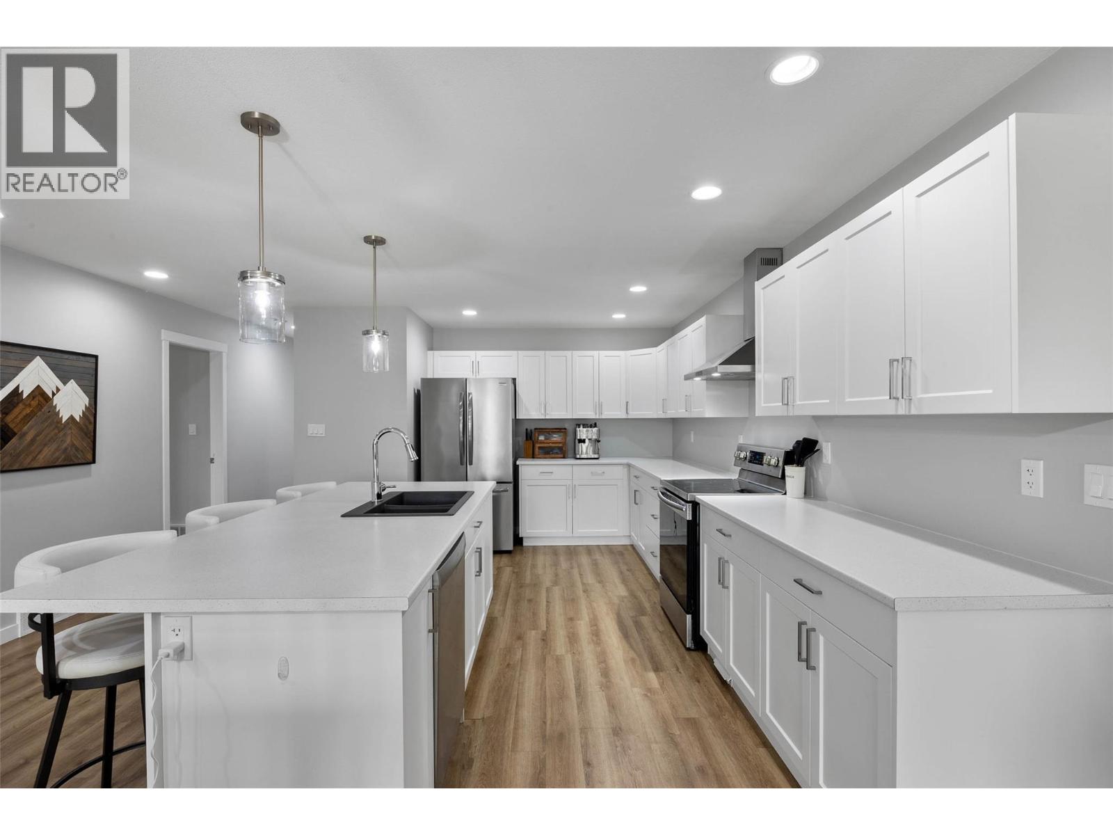668 Lyne Road, Kamloops, British Columbia  V2B 6N7 - Photo 4 - 10397333