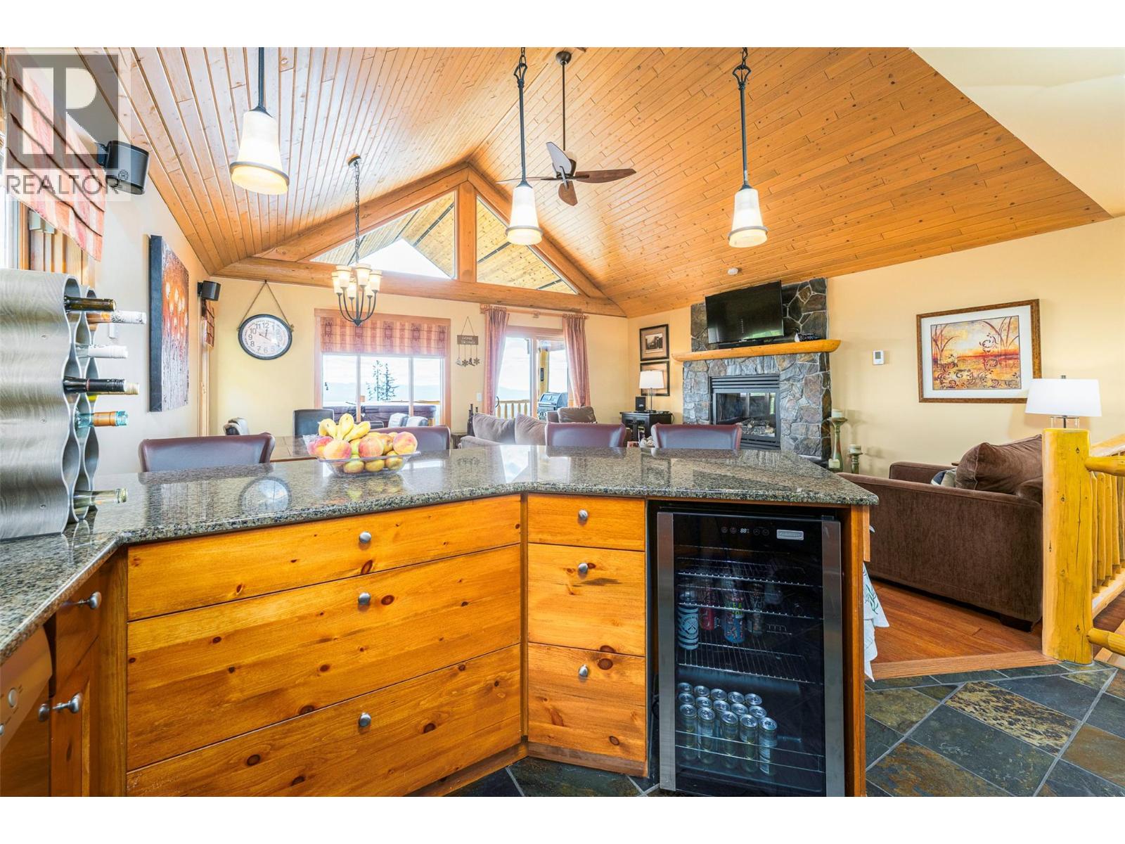 360 Whitehorse Lane Unit# 16, Big White, British Columbia  V1P 1P3 - Photo 14 - 10397482