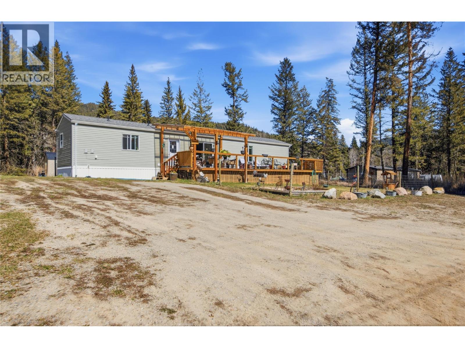 2263 Ojibway Road, Kamloops, British Columbia  V2H 1P1 - Photo 2 - 10397537
