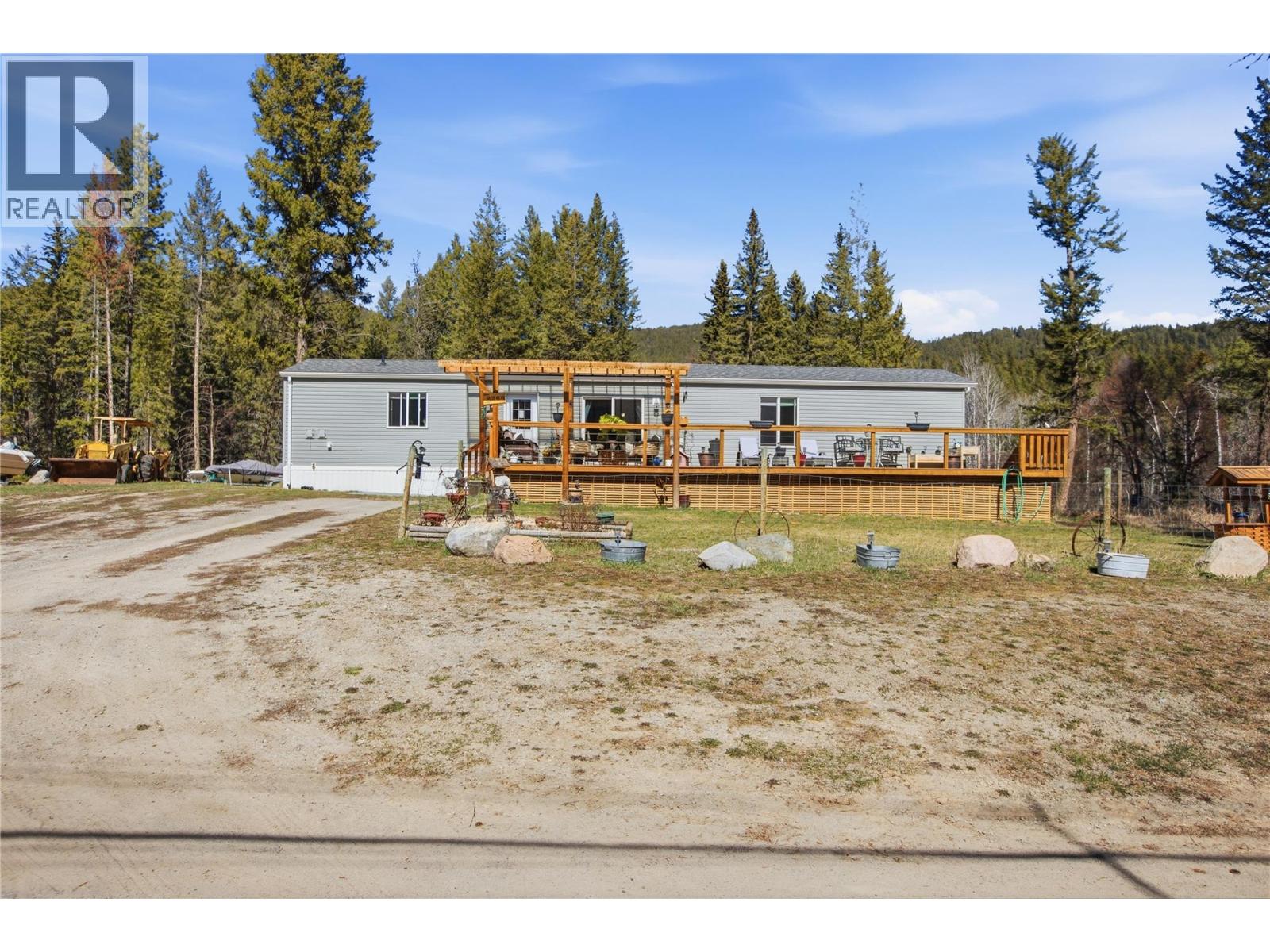 2263 Ojibway Road, Kamloops, British Columbia  V2H 1P1 - Photo 3 - 10397537