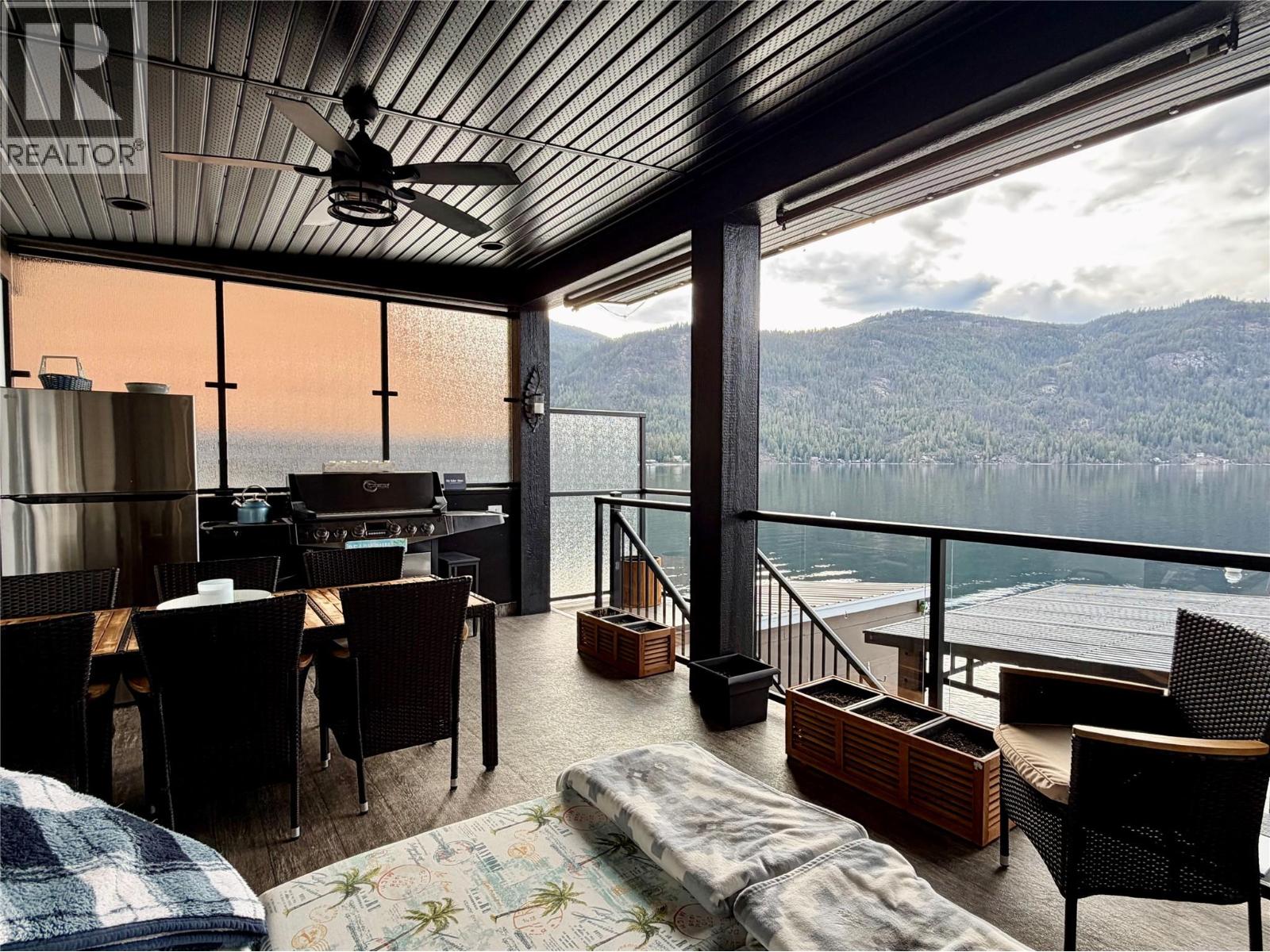 3127 East Lake Drive, Christina Lake, British Columbia  V0H 1E1 - Photo 11 - 10397369