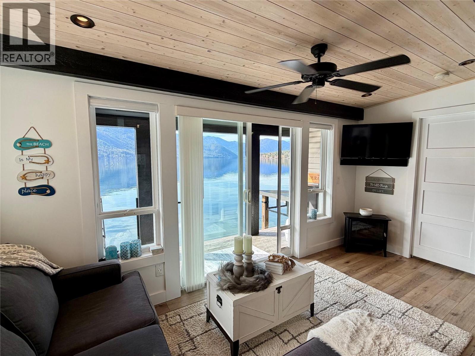 3127 East Lake Drive, Christina Lake, British Columbia  V0H 1E1 - Photo 15 - 10397369