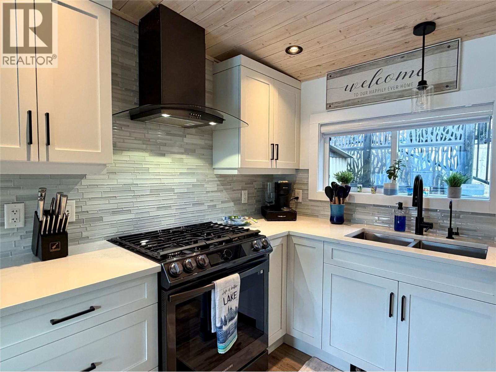 3127 East Lake Drive, Christina Lake, British Columbia  V0H 1E1 - Photo 18 - 10397369