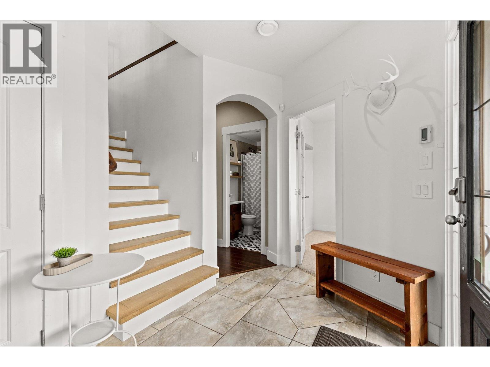 5027 France Court, Kelowna, British Columbia  V1W 4M4 - Photo 34 - 10397426