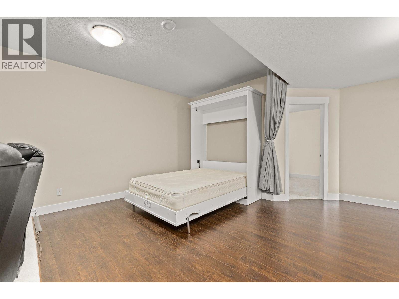 5027 France Court, Kelowna, British Columbia  V1W 4M4 - Photo 40 - 10397426