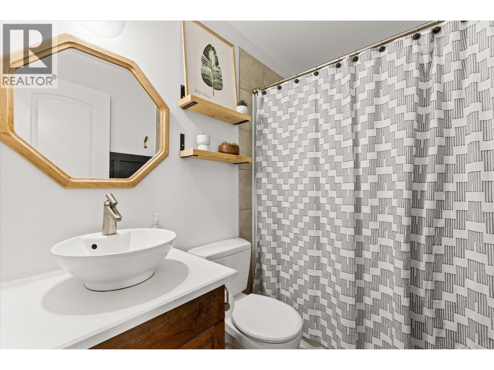 5027 France Court, Kelowna, British Columbia  V1W 4M4 - Photo 41 - 10397426
