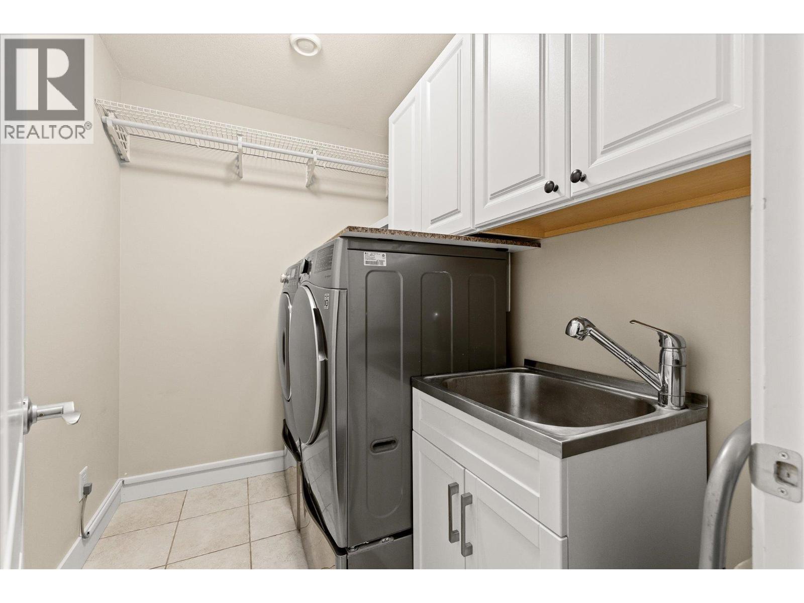 5027 France Court, Kelowna, British Columbia  V1W 4M4 - Photo 42 - 10397426