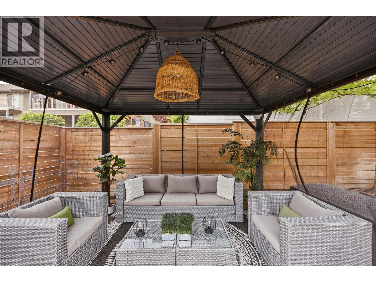 5027 France Court, Kelowna, British Columbia  V1W 4M4 - Photo 44 - 10397426