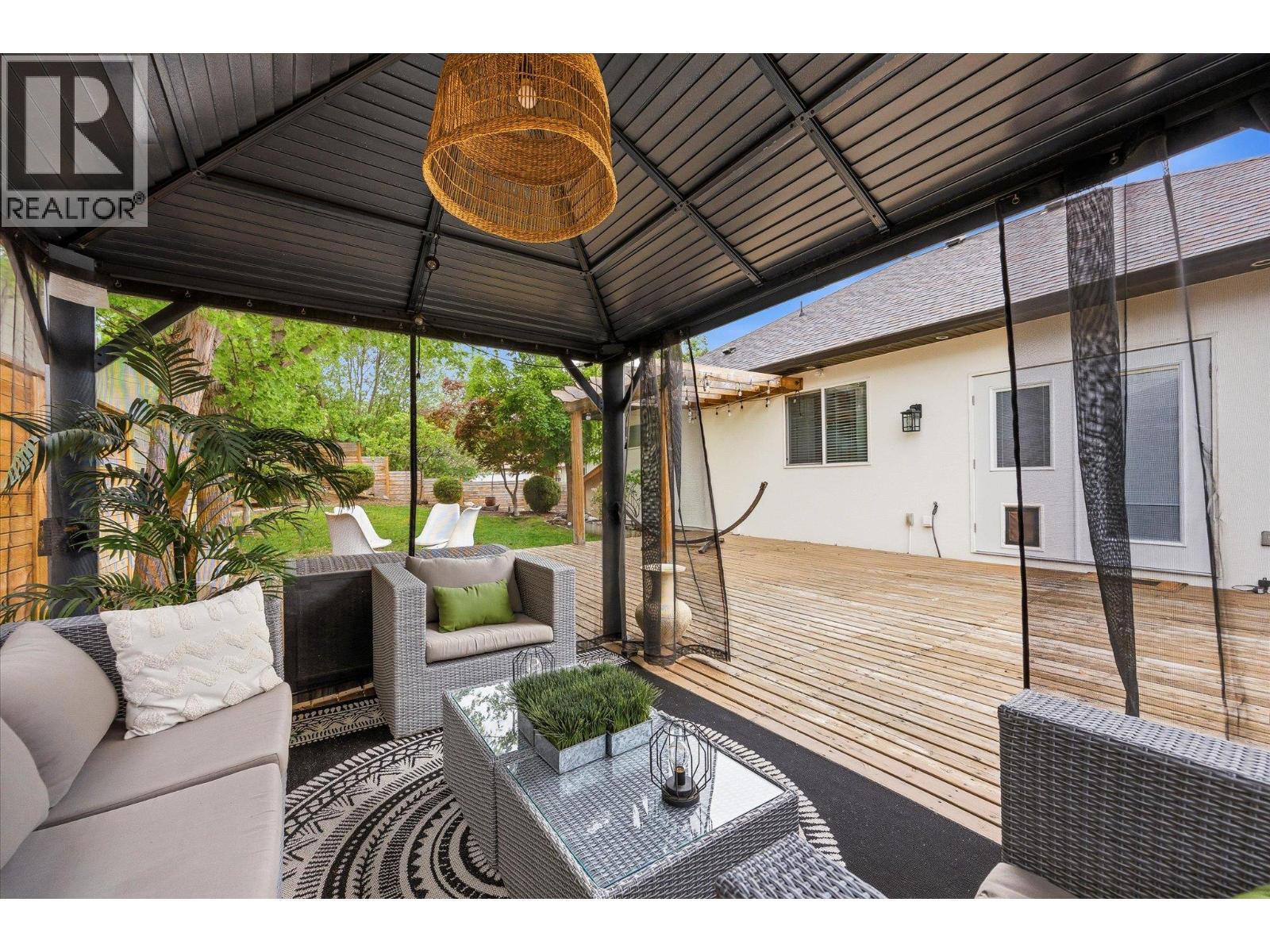 5027 France Court, Kelowna, British Columbia  V1W 4M4 - Photo 45 - 10397426
