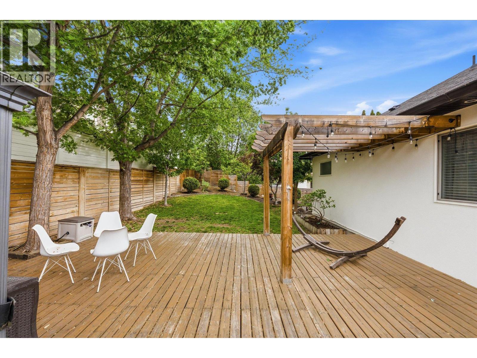 5027 France Court, Kelowna, British Columbia  V1W 4M4 - Photo 46 - 10397426