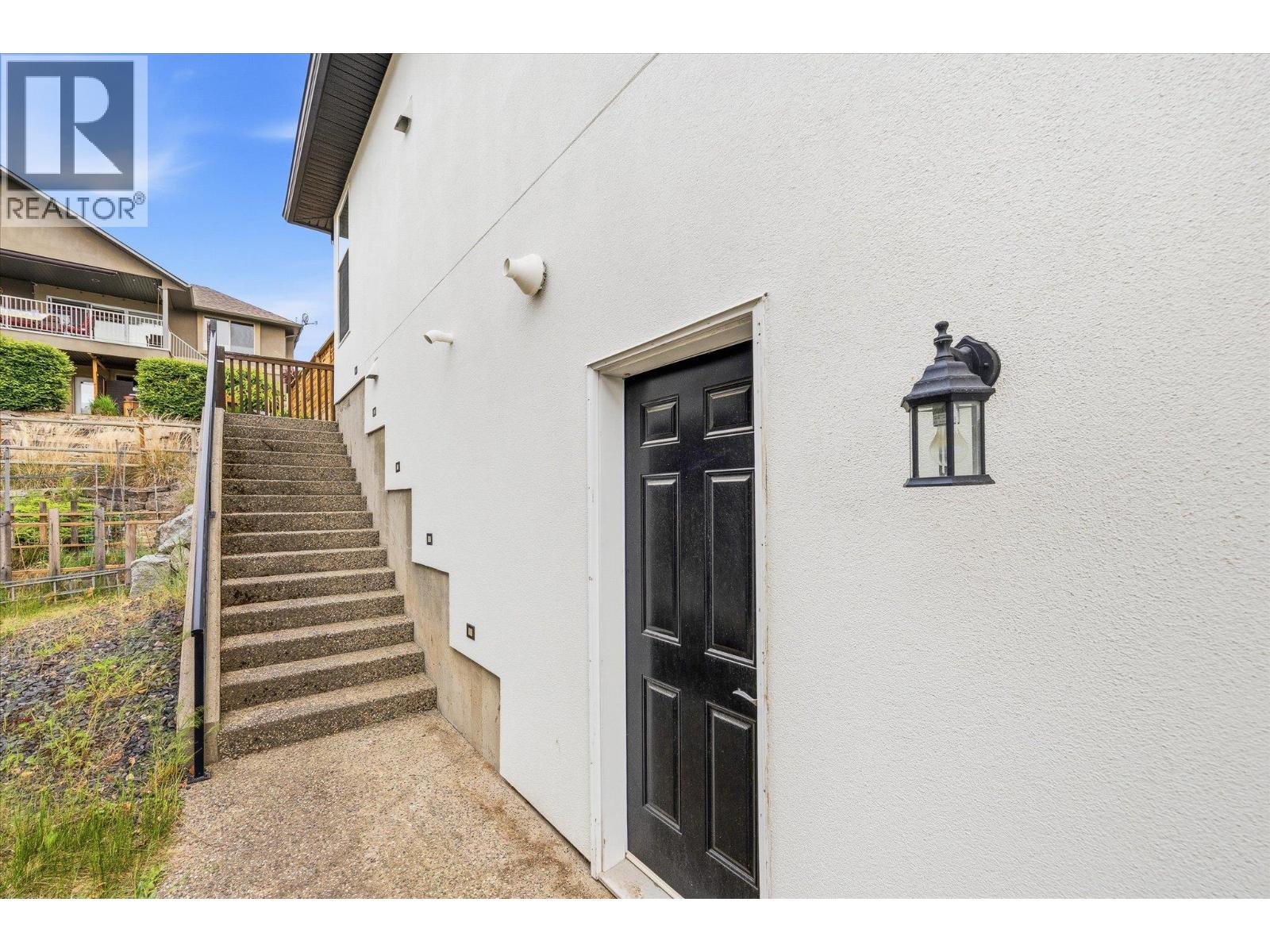 5027 France Court, Kelowna, British Columbia  V1W 4M4 - Photo 49 - 10397426
