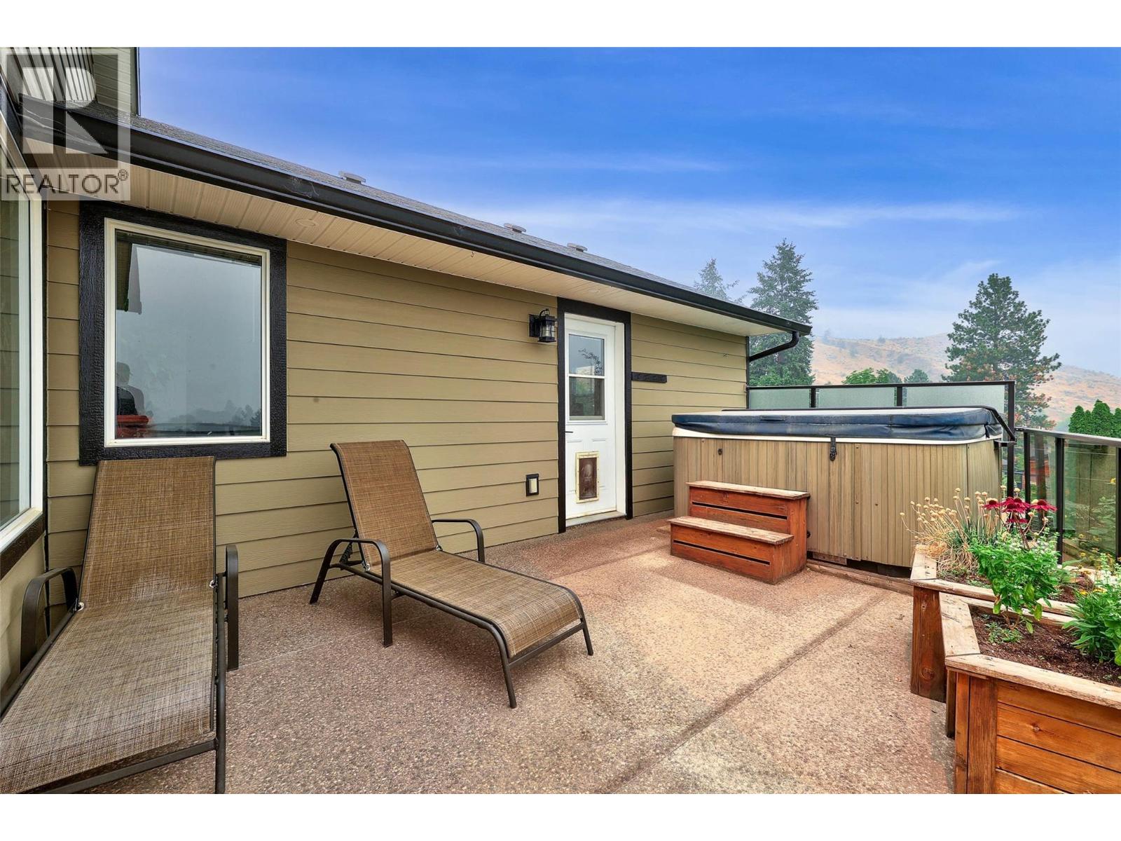 895a Georgeann Road, Kamloops, British Columbia  V2B 6H9 - Photo 13 - 10397392