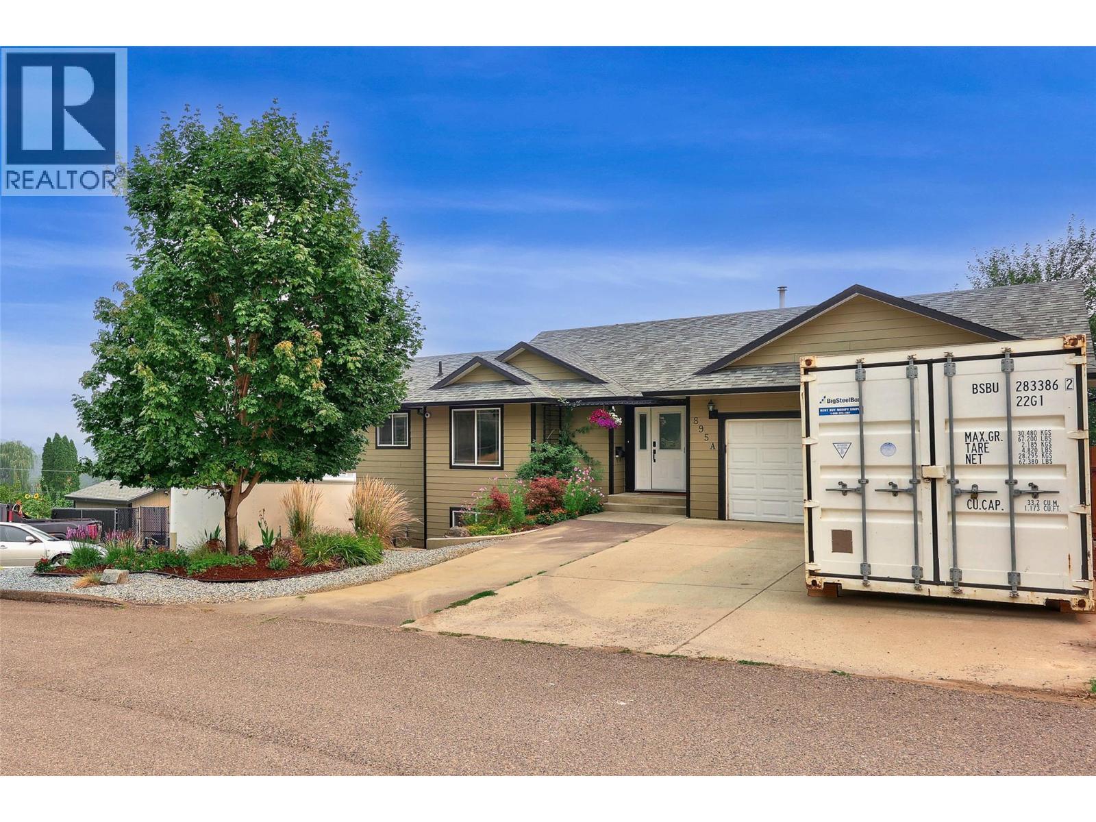 895a Georgeann Road, Kamloops, British Columbia  V2B 6H9 - Photo 3 - 10397392