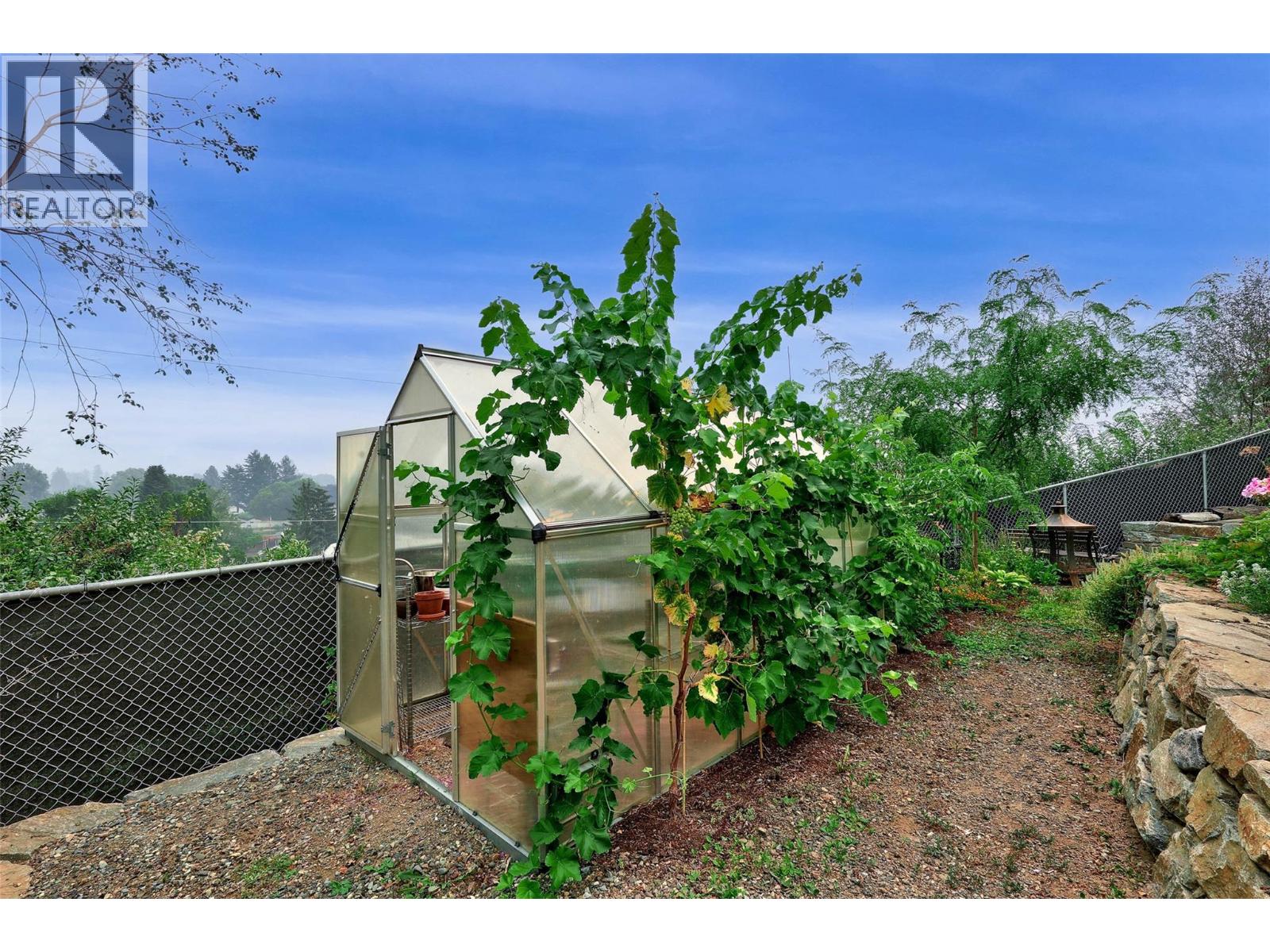 895a Georgeann Road, Kamloops, British Columbia  V2B 6H9 - Photo 43 - 10397392